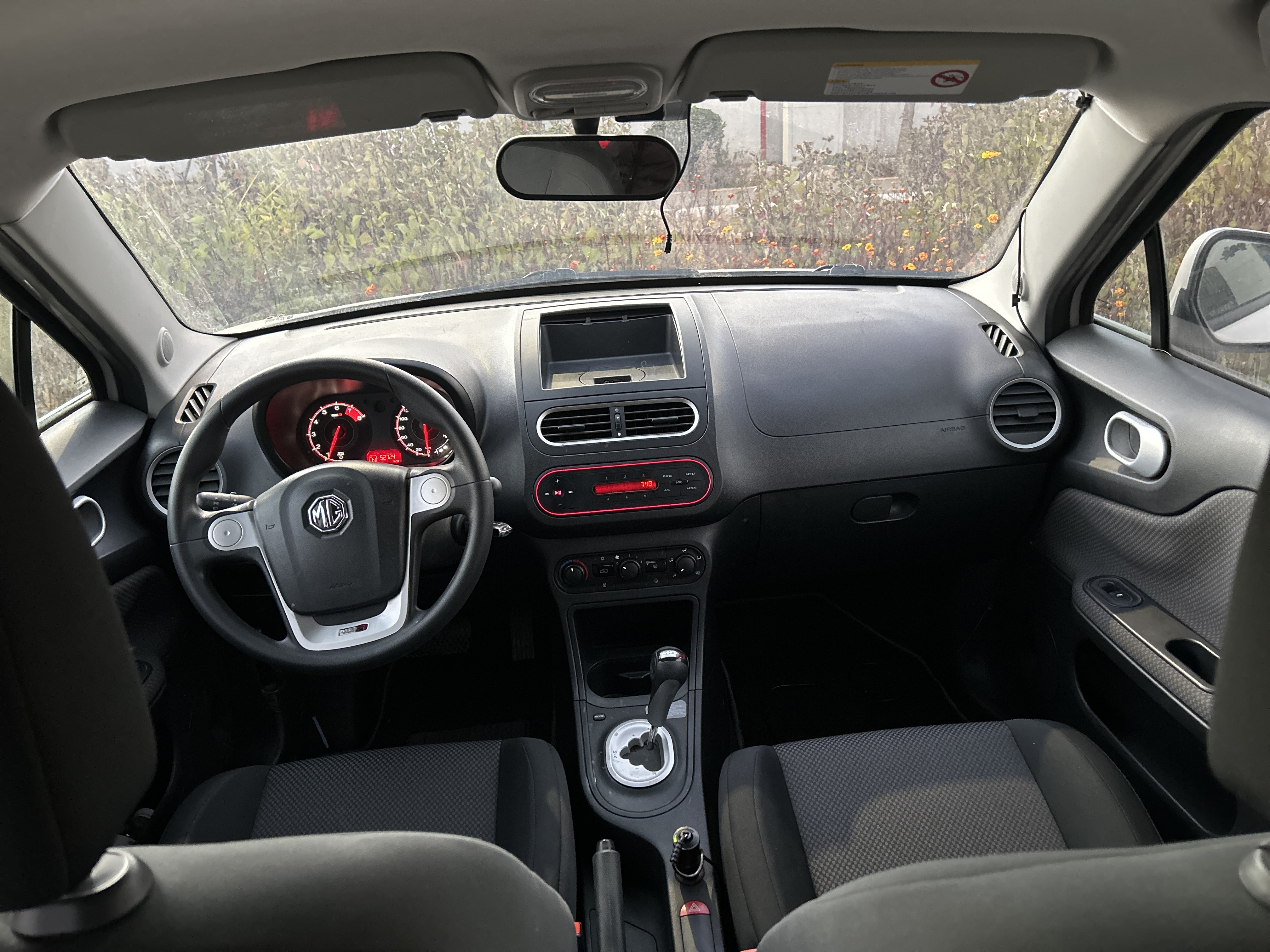 MG 3 2015 car image #15