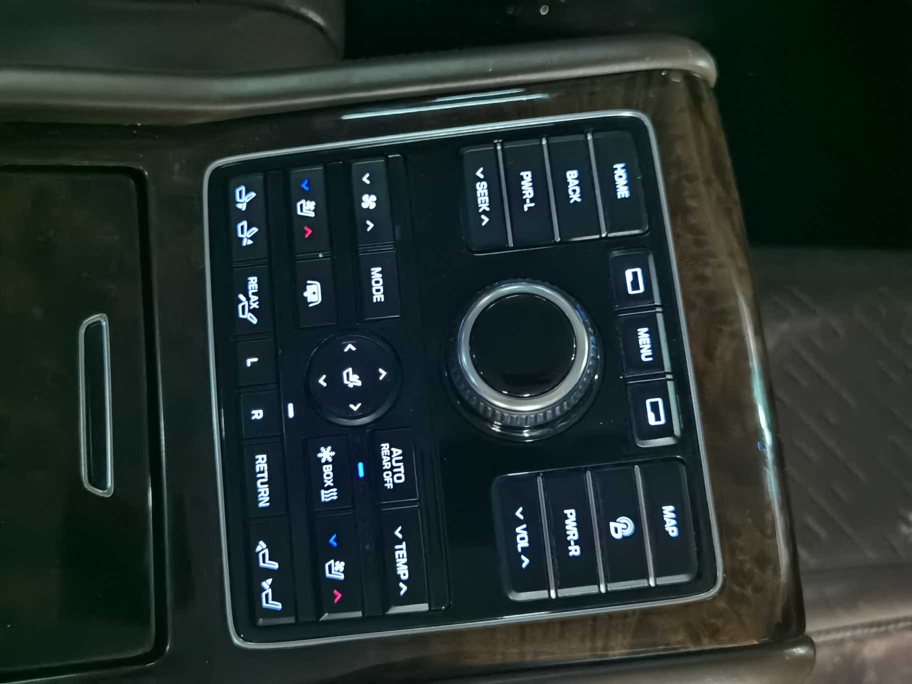 Hyundai Equus 2013 immagine di auto #15