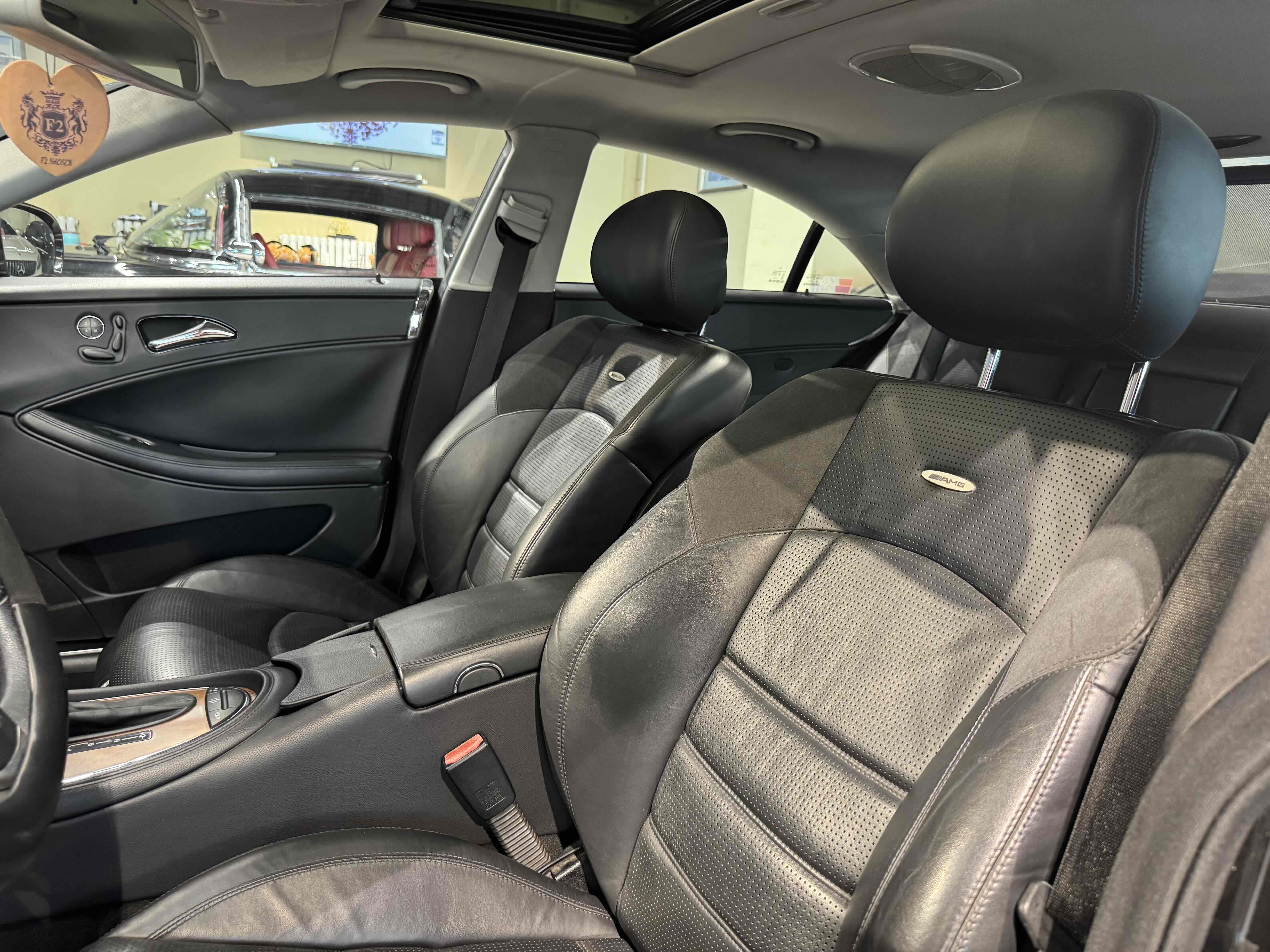 Mercedes-Benz CLS AMG 2009 car image #15