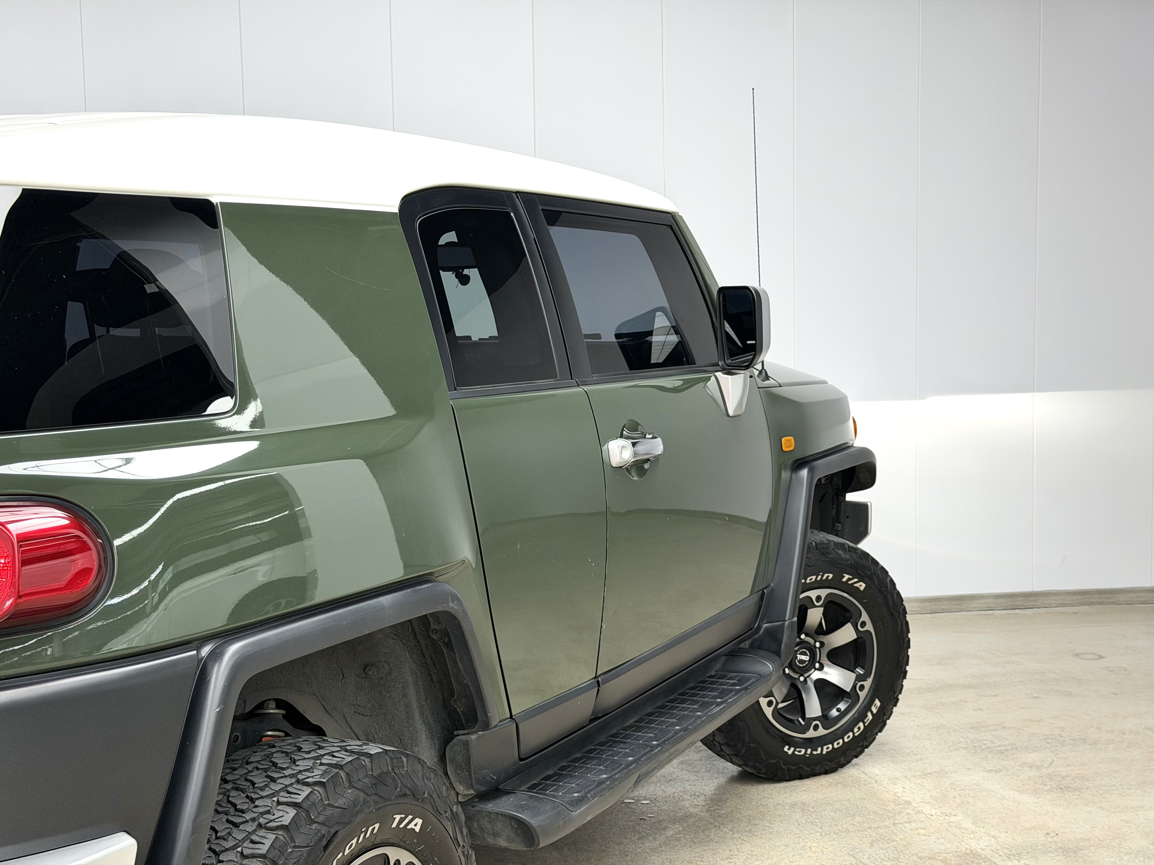 Toyota FJ Cruiser 2011 car image #15