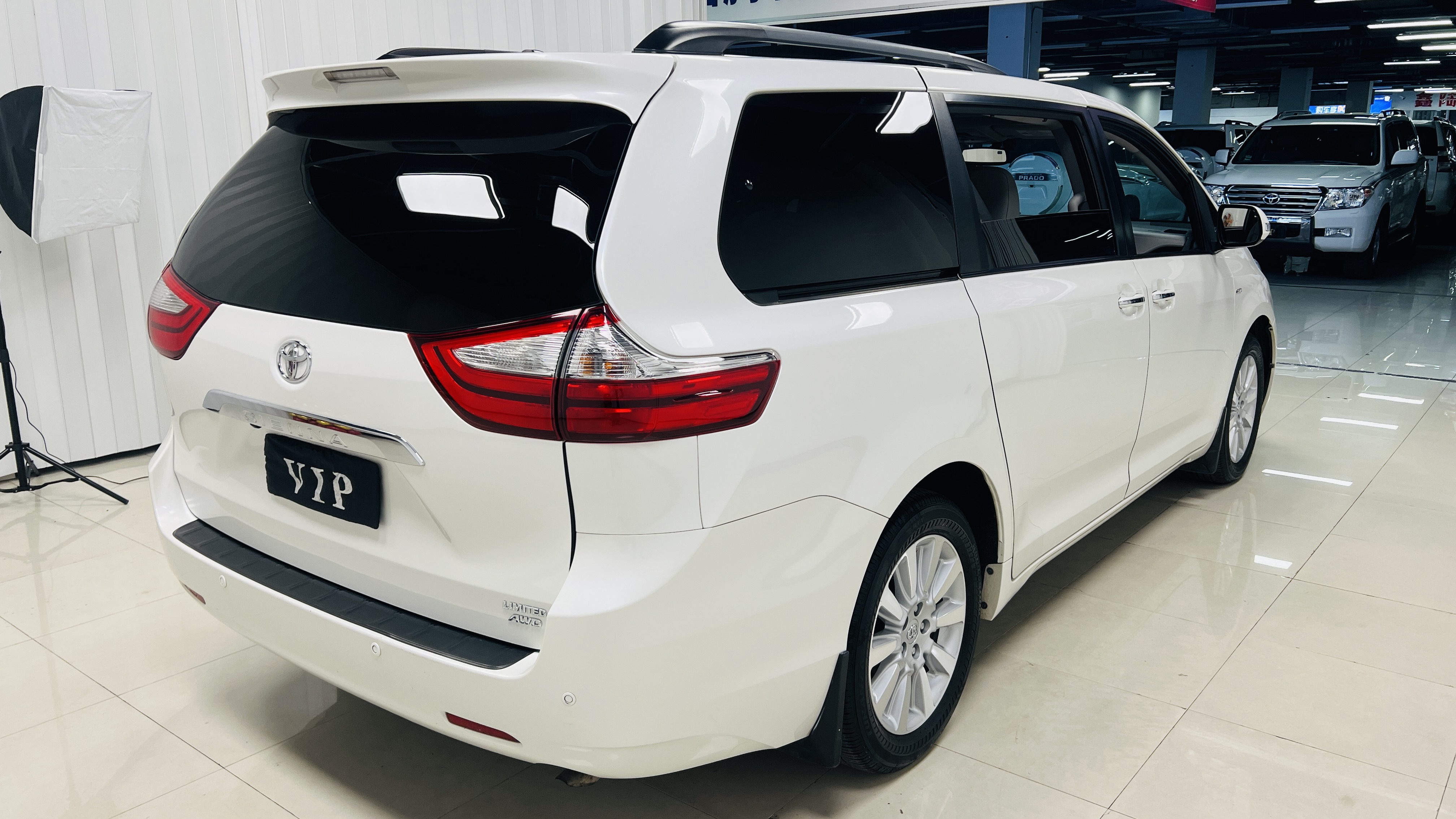 Toyota SIENNA 2016 car image #15