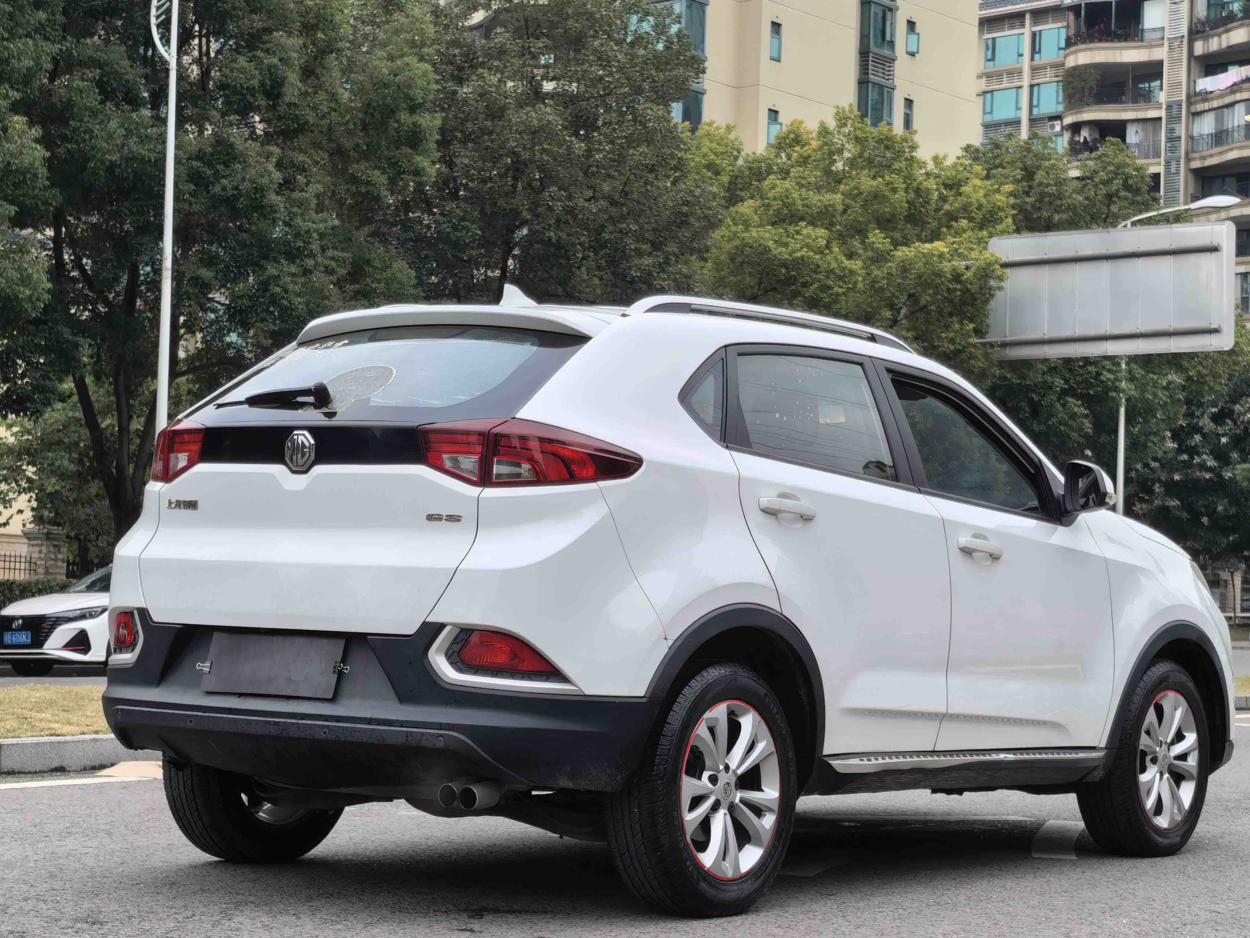 MG GS 2016 car image #15