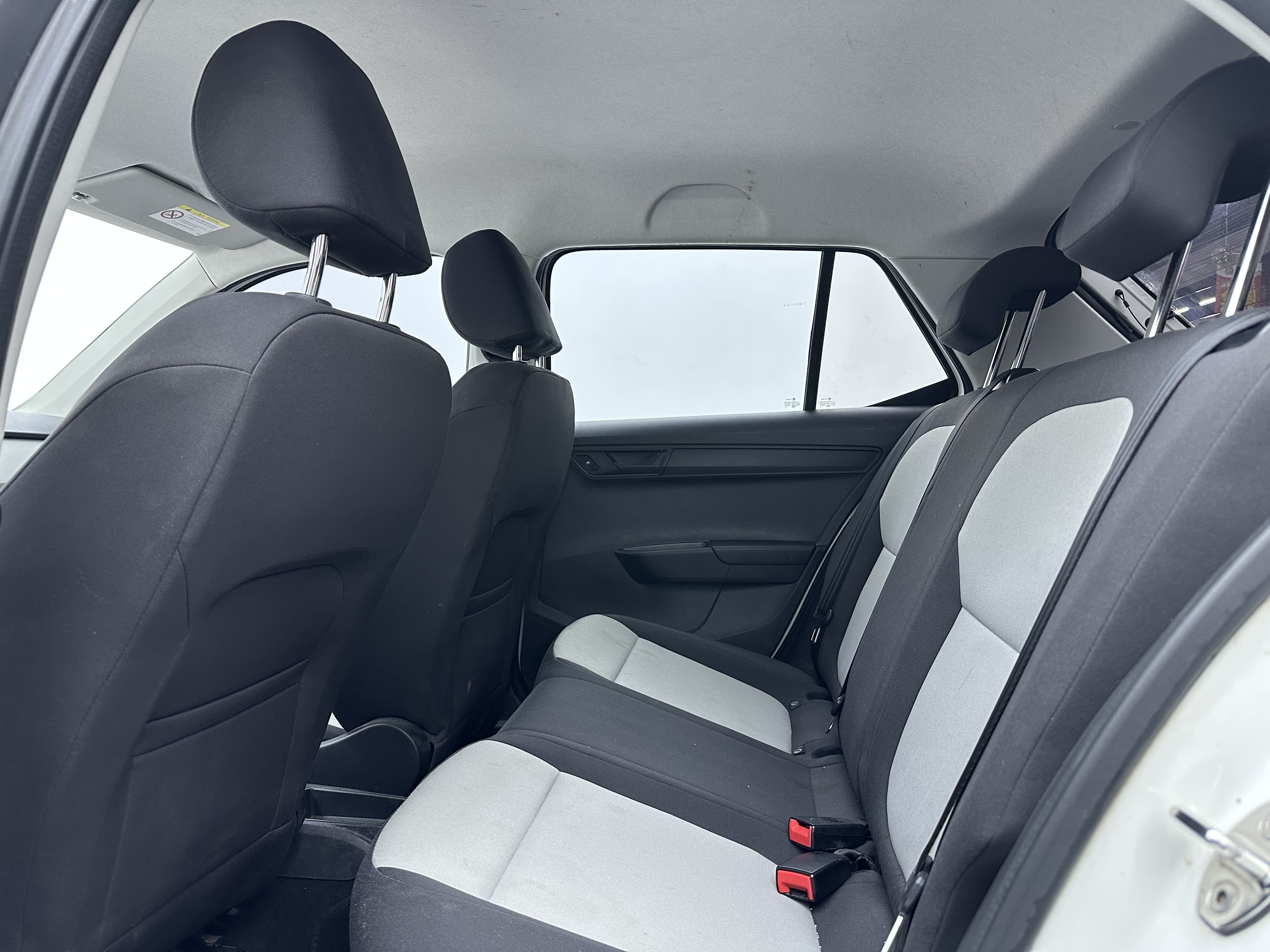 Skoda Fabia 2015 изображение автомобиля #15