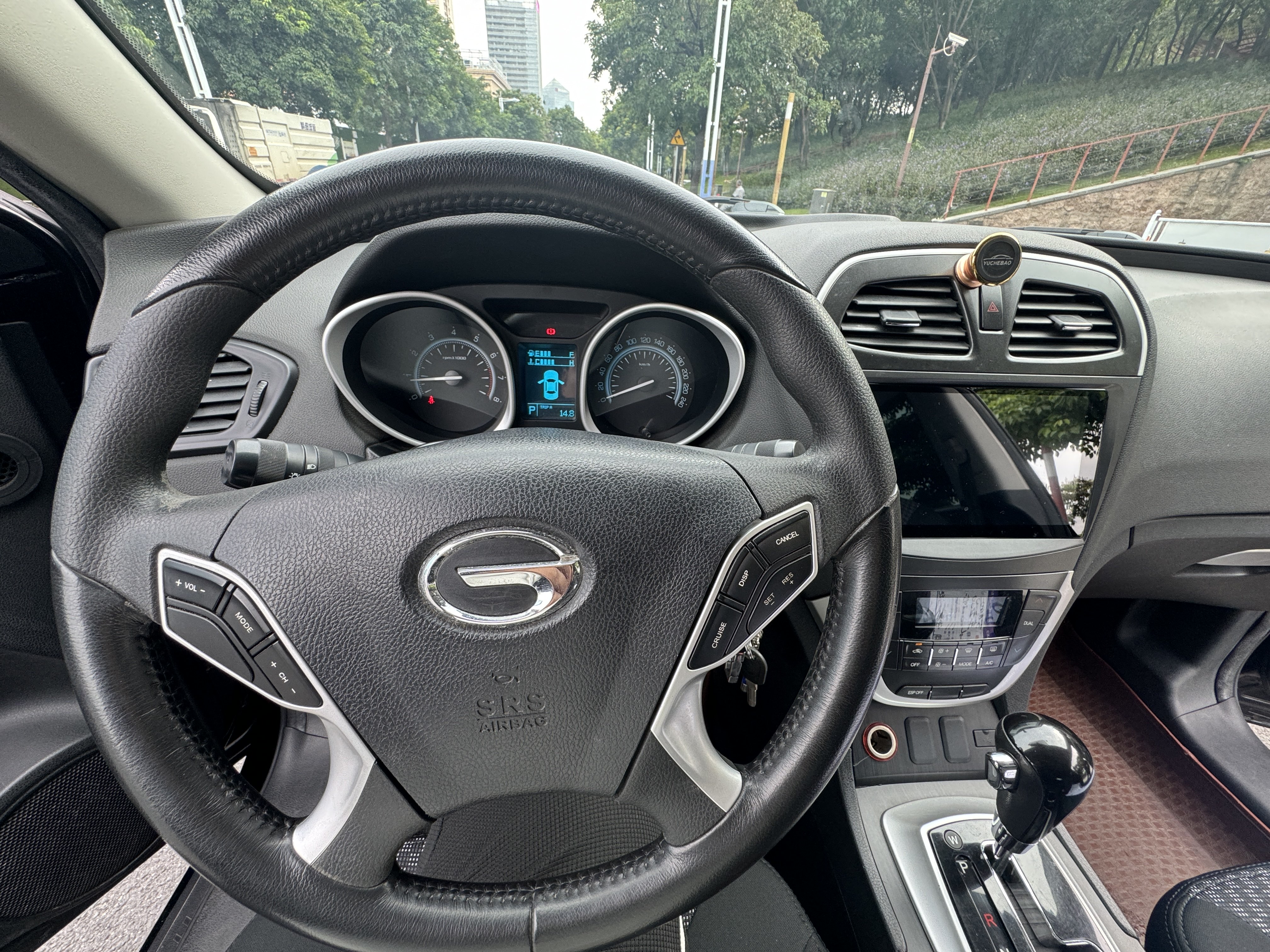 GAC Trumpchi GS5 Super 2015 car image #15