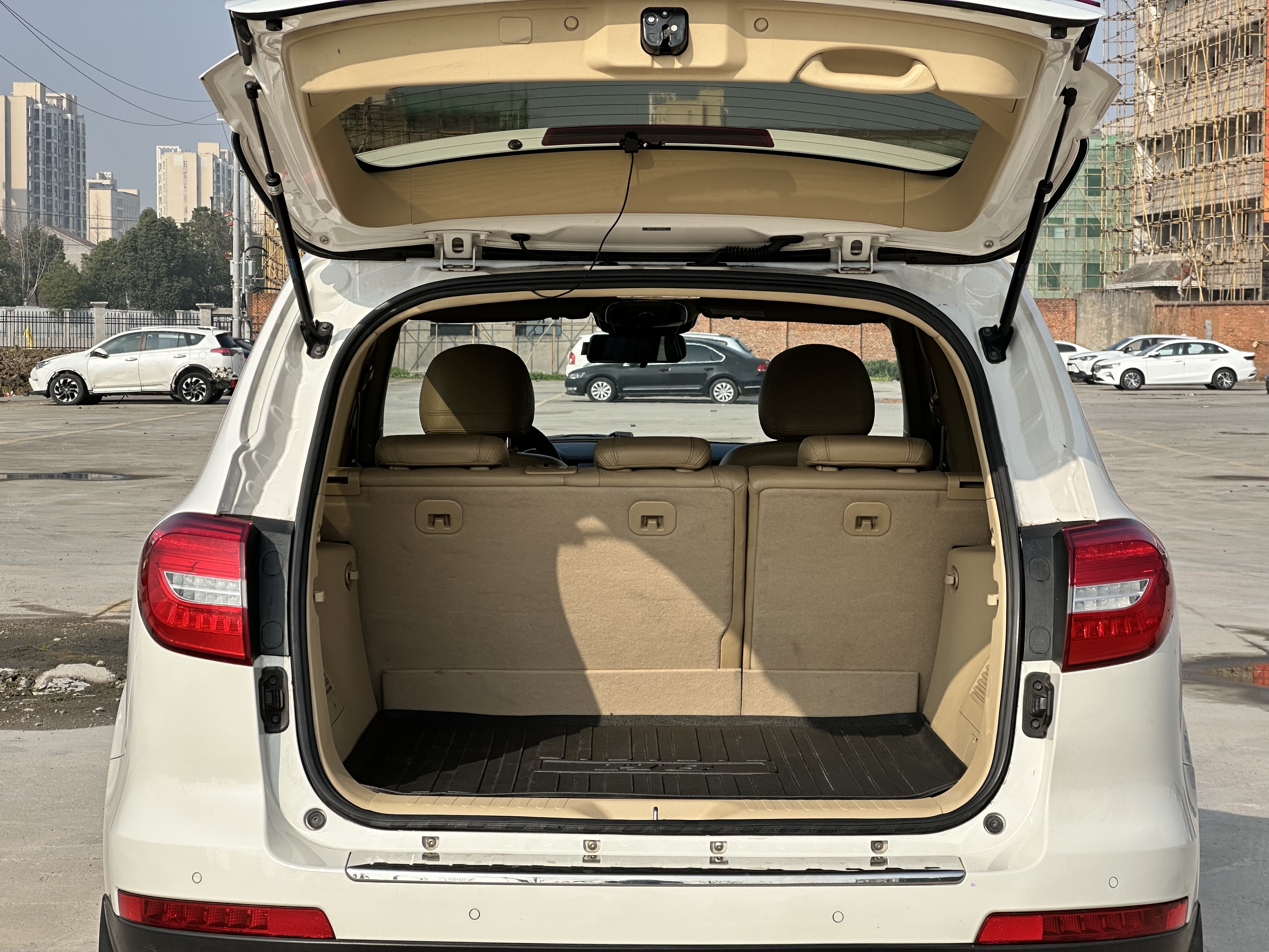 Haval H8 2015 صورة سيارة #15