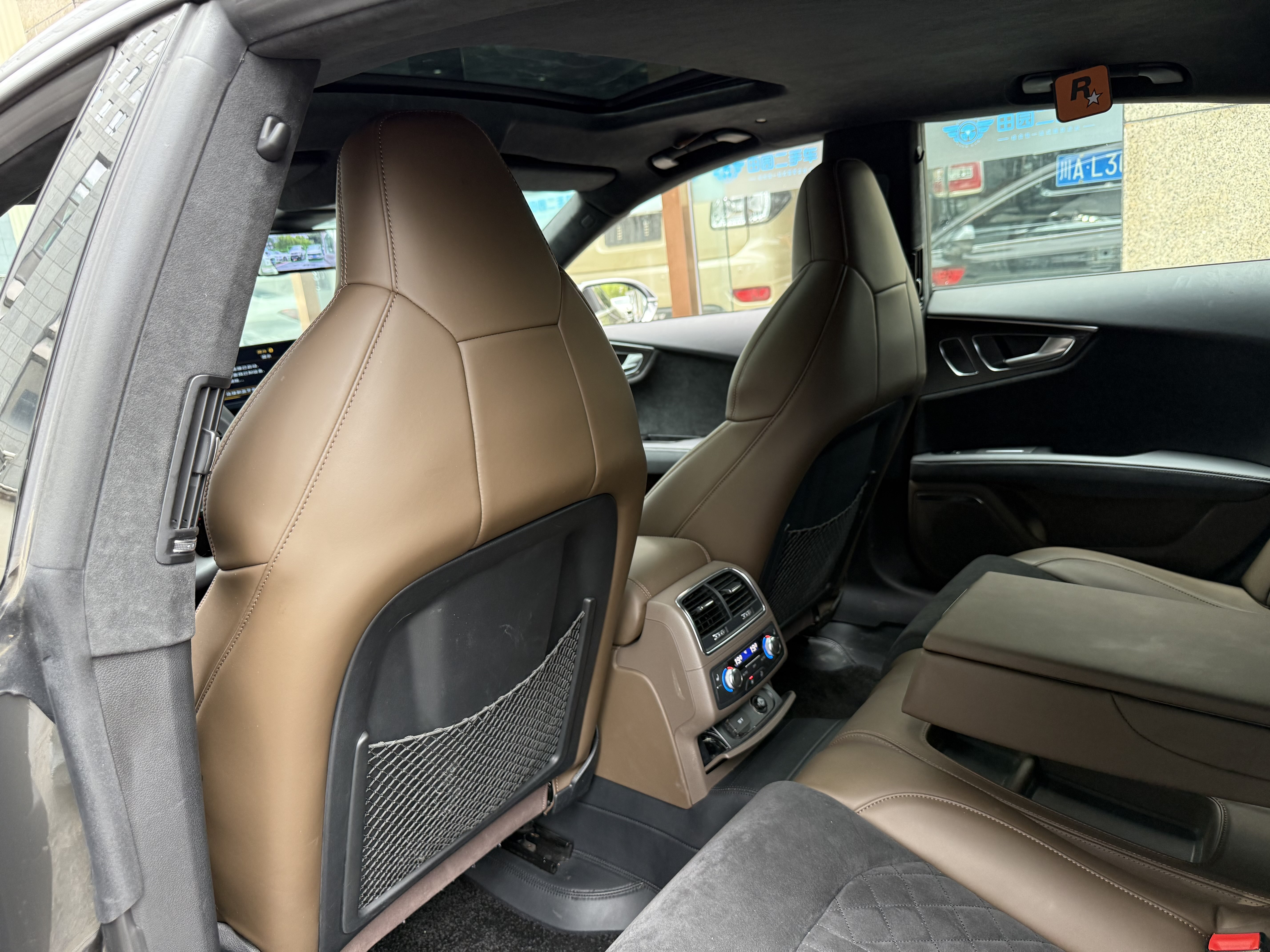 Audi S7 2017 car image #15