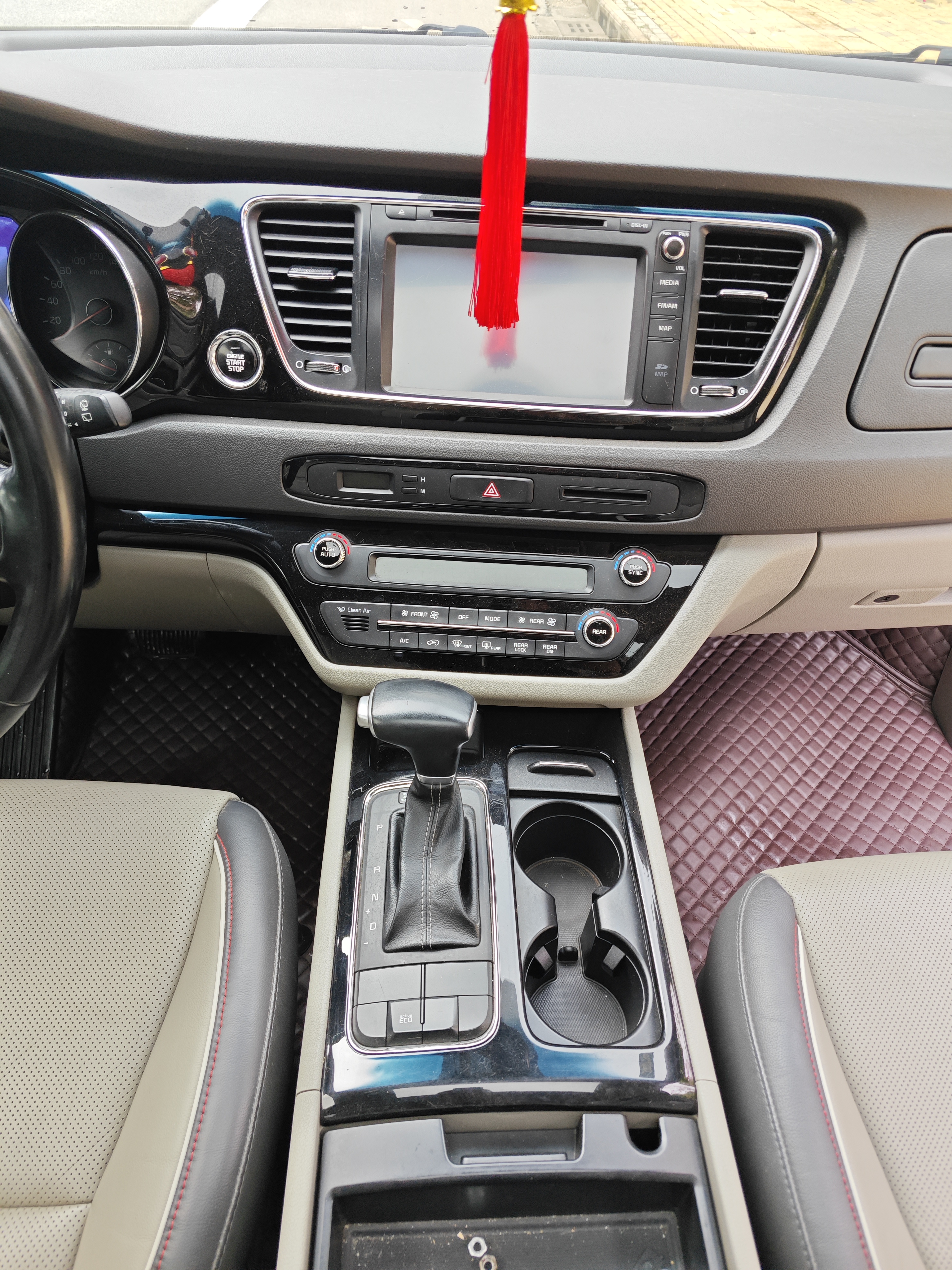 Kia Carnival (Imported) 2018 immagine di auto #15