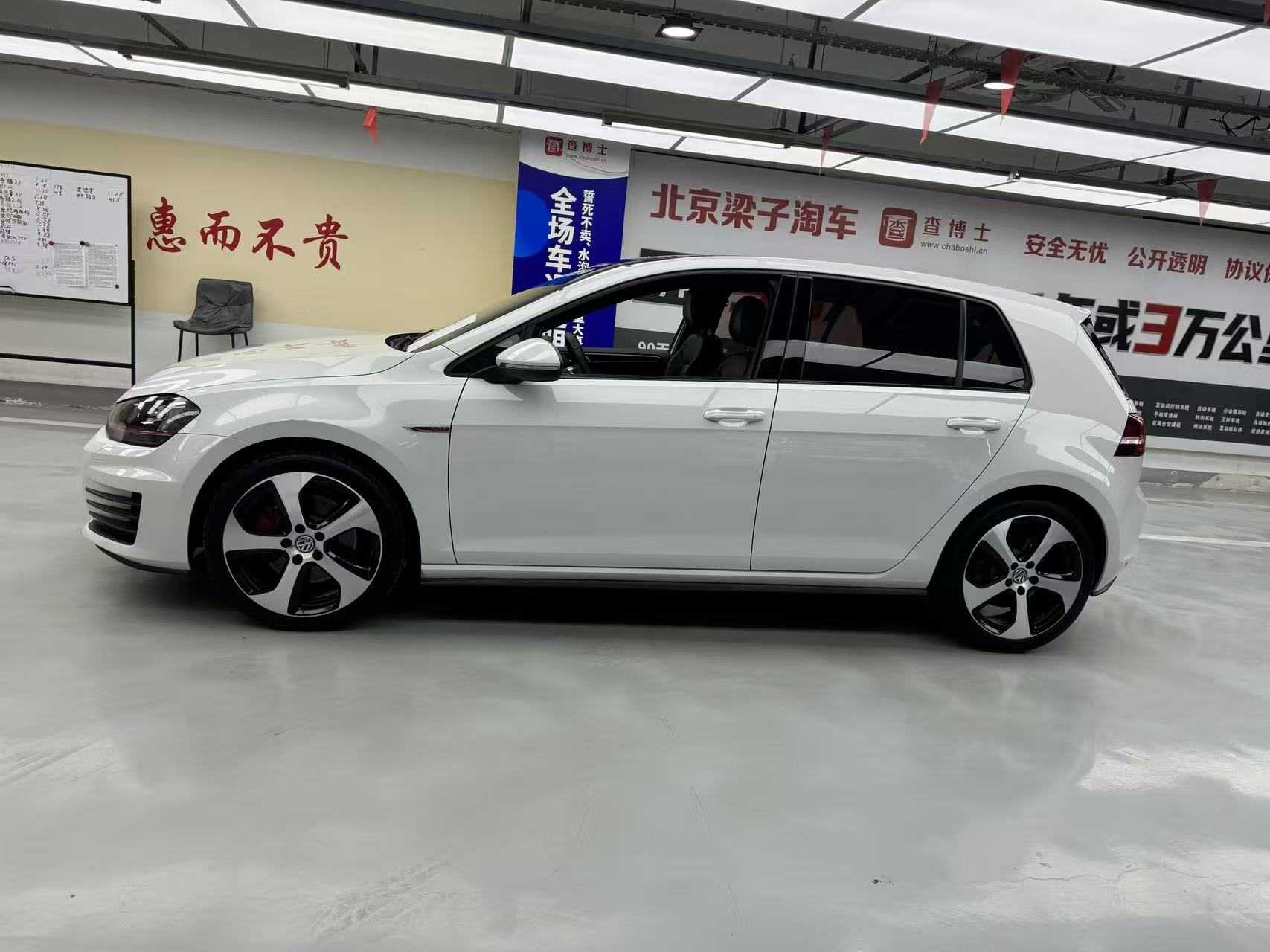 Volkswagen GolfGTI 2016 immagine di auto #15