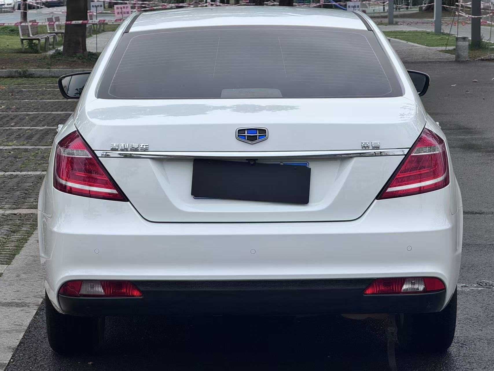 GEELY Emgrand 2016 car image #15