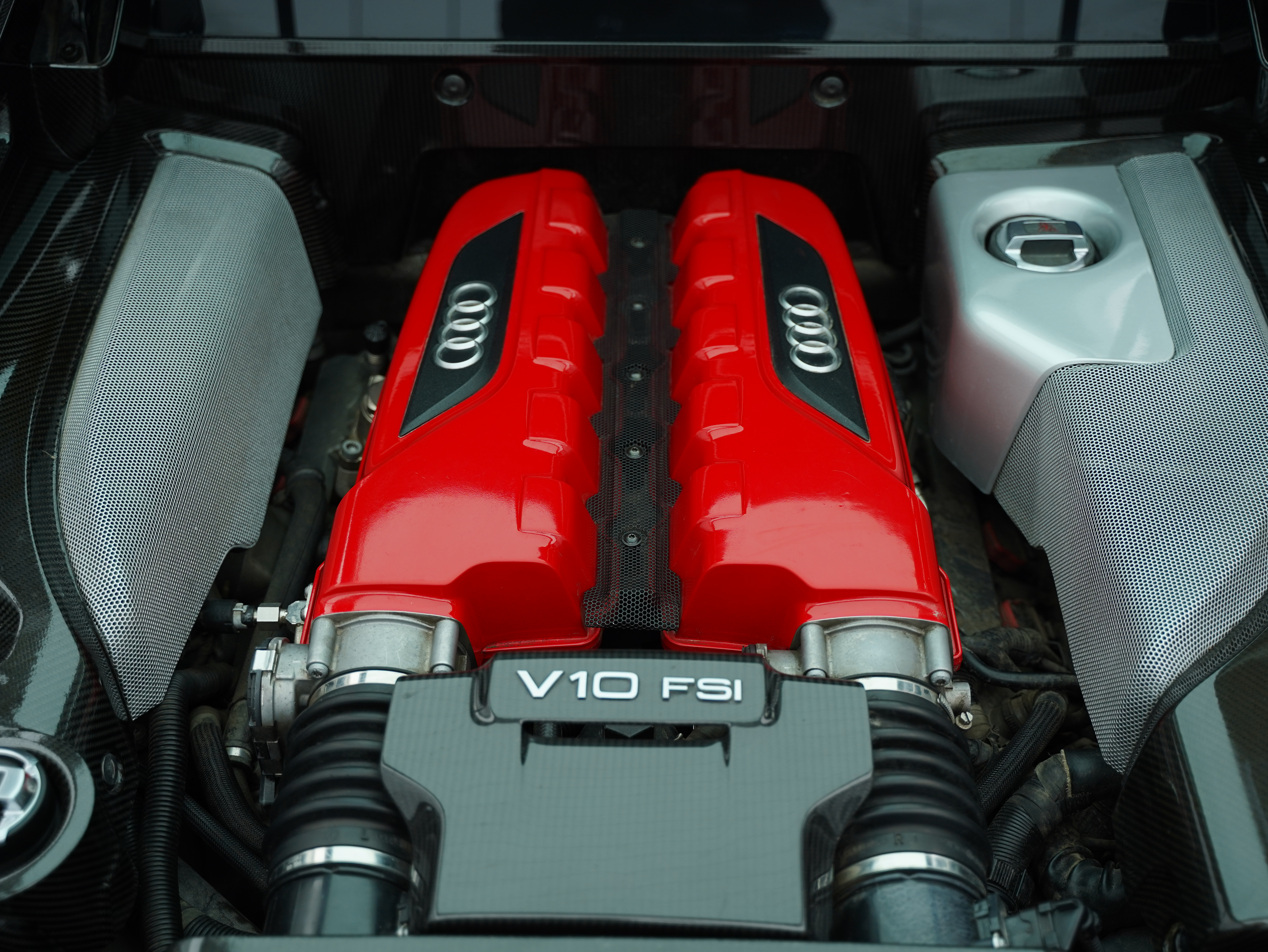 Audi R8 2013 #15 Audi R8 2013 car image #15