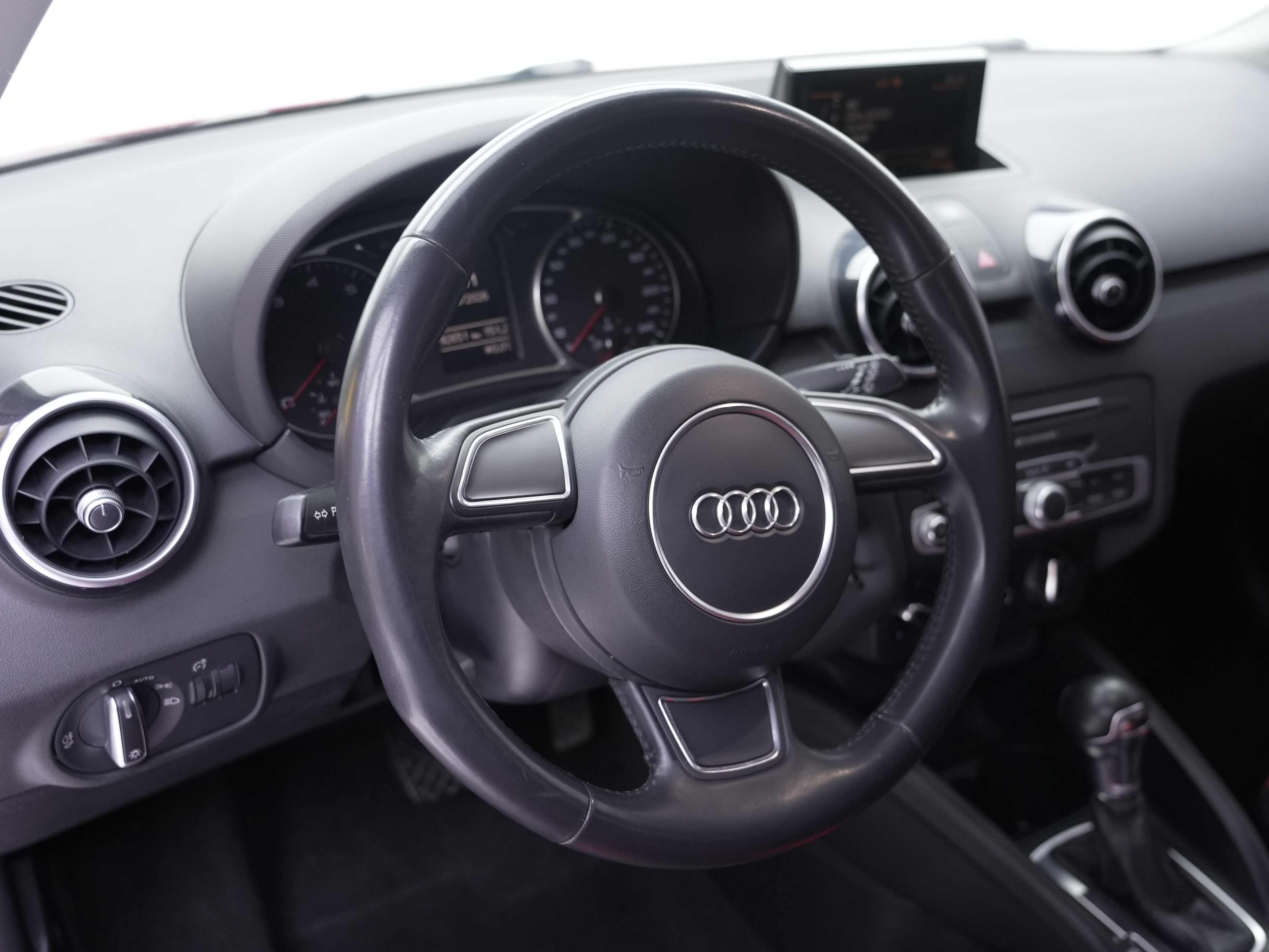 Audi A1 2017 car image #15