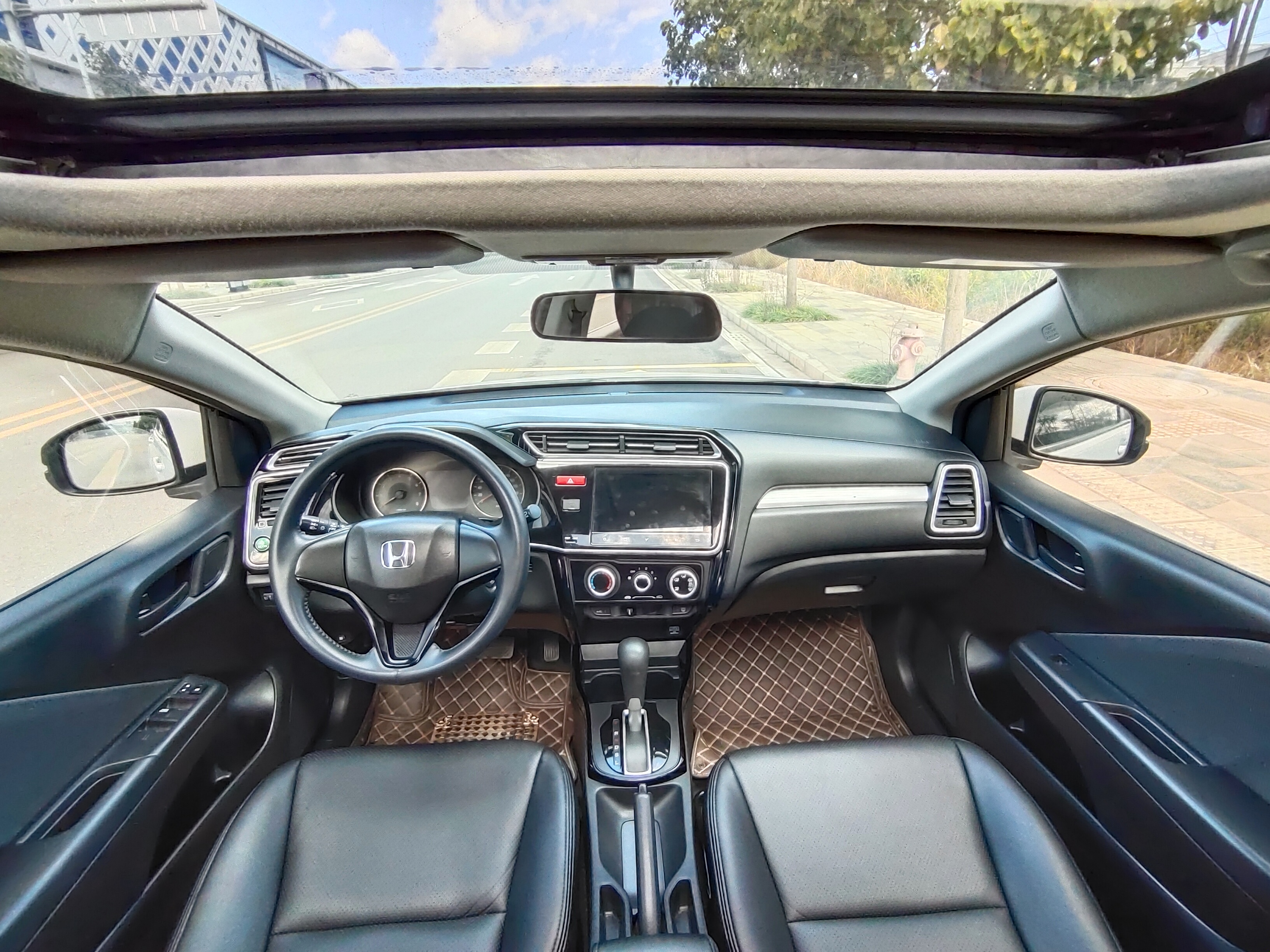 Honda Gienia 2018 car image #15