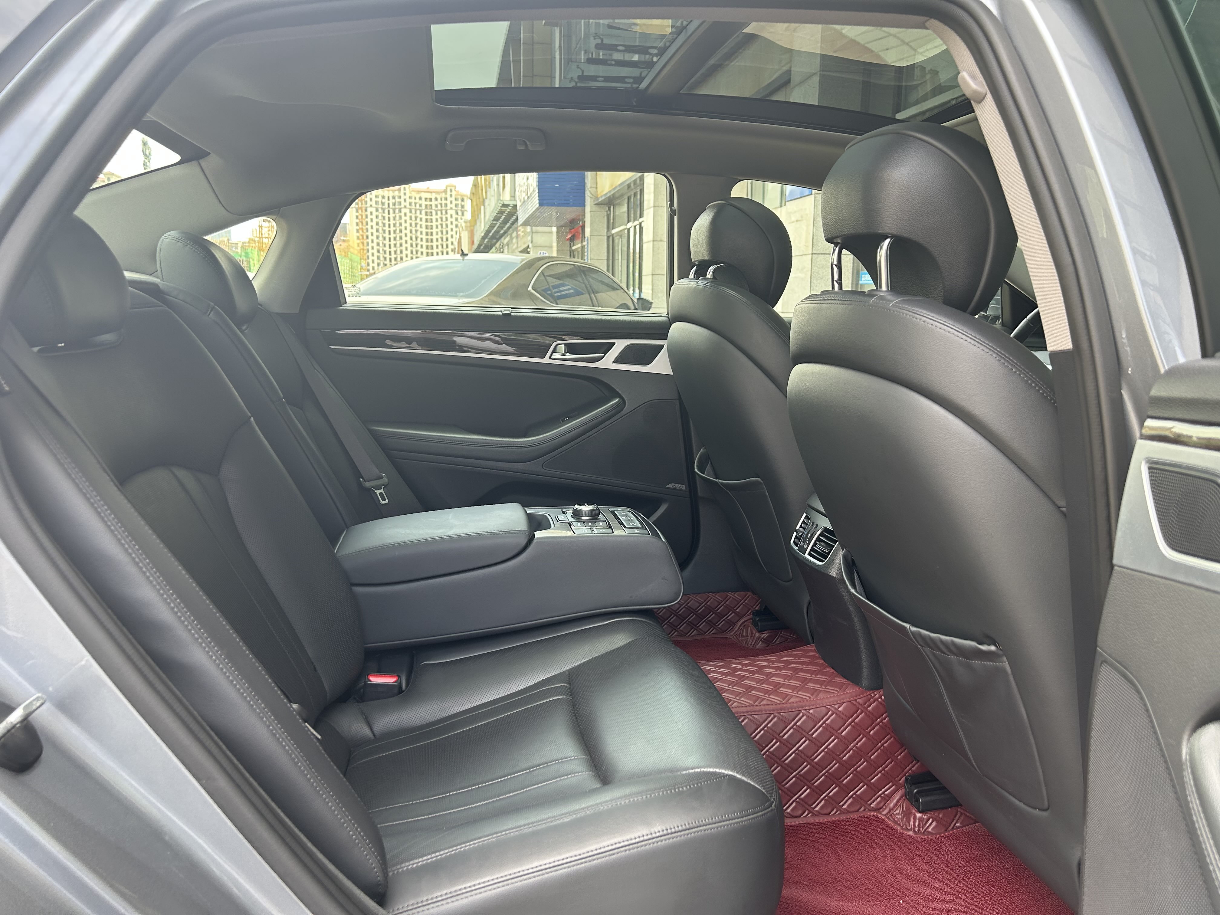 Hyundai Genesis 2015 #15 Hyundai Genesis 2015 car image #15