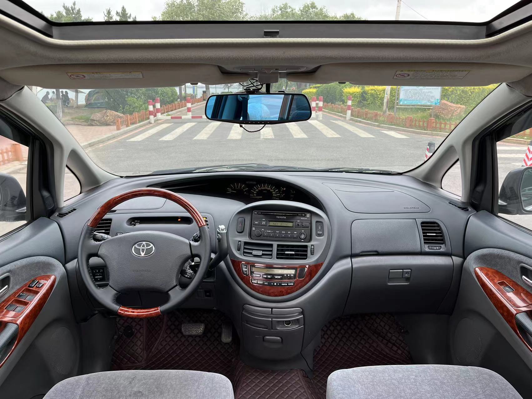 Toyota Previa 2005 car image #15