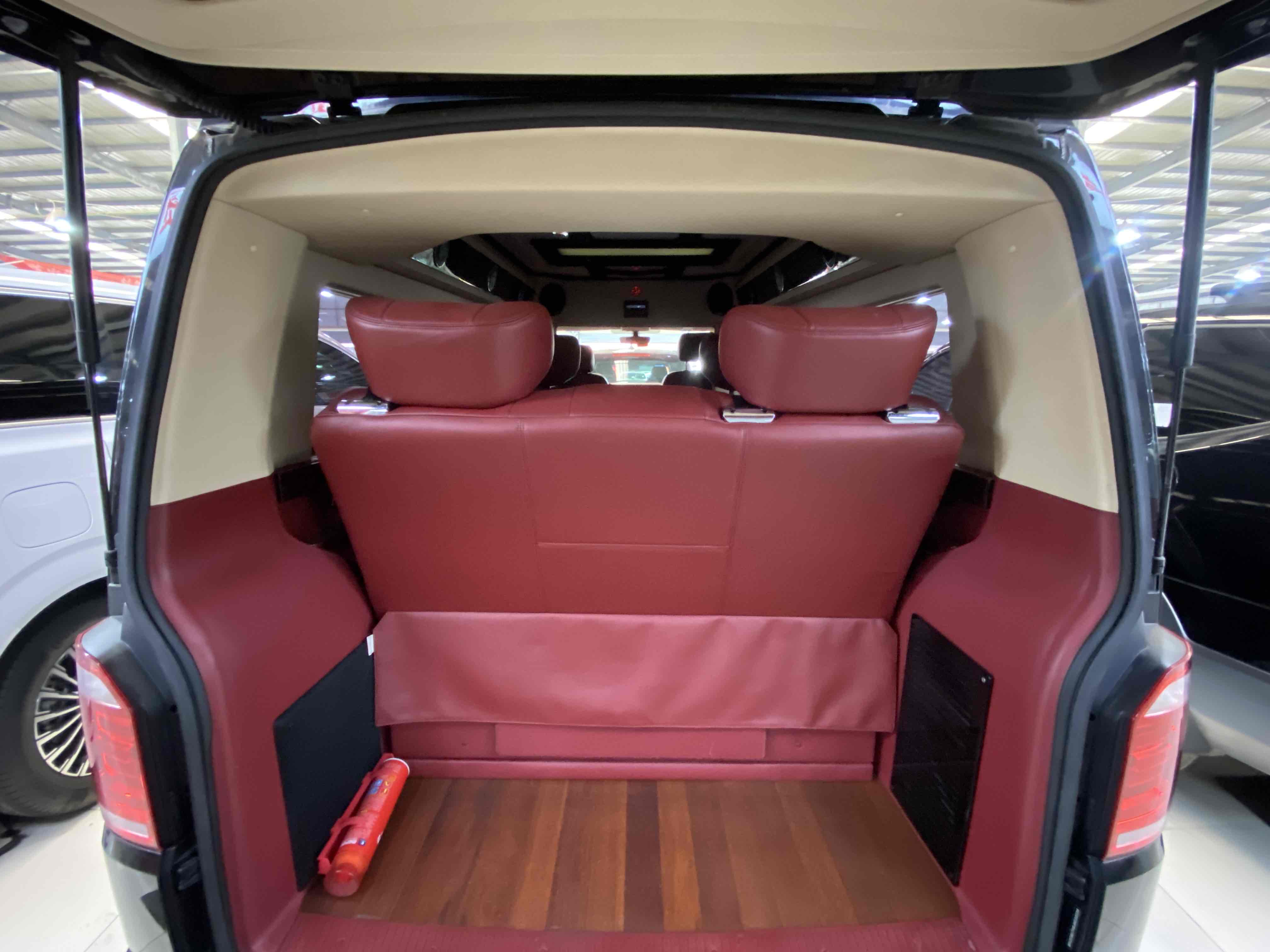 Volkswagen Caravelle 2019 car image #15