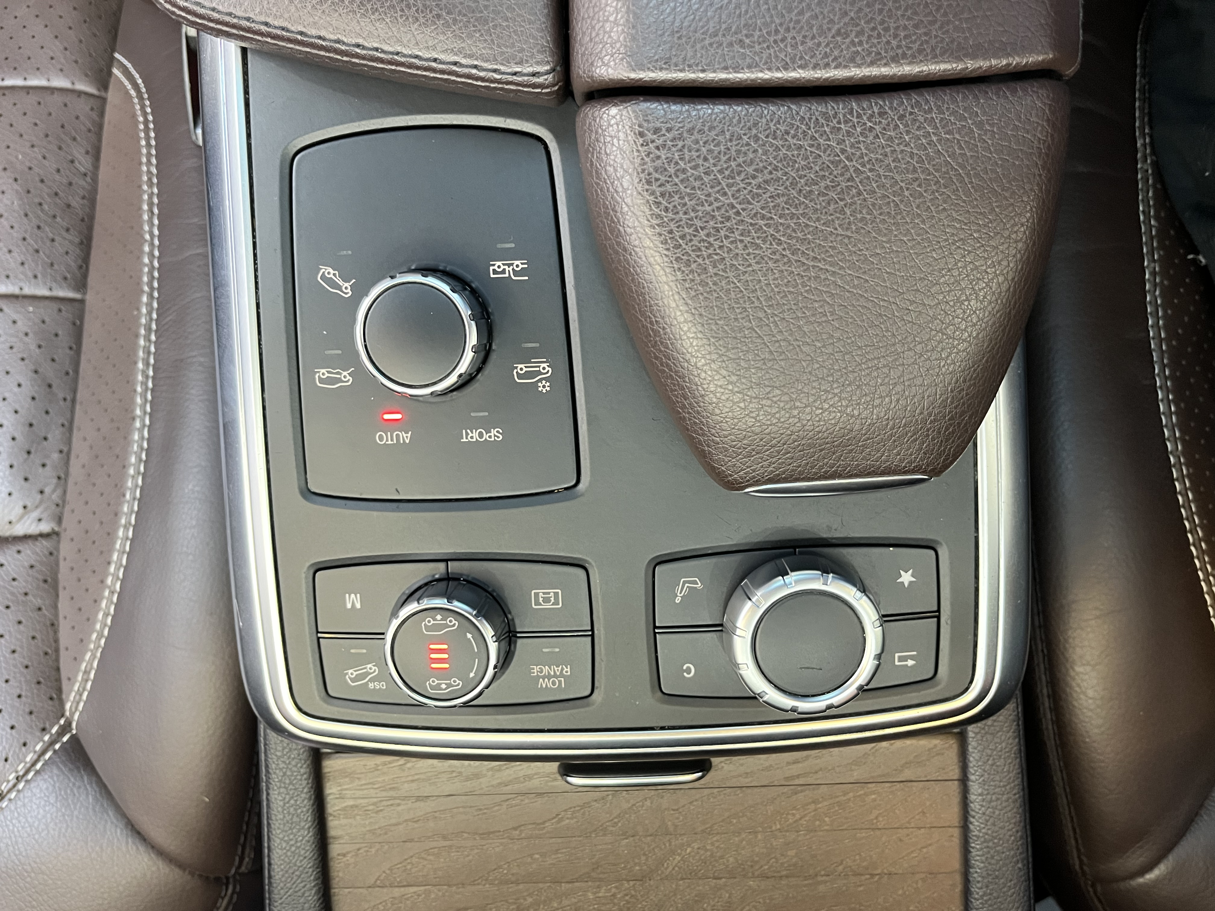 Mercedes-Benz GL Class 2014 car image #15