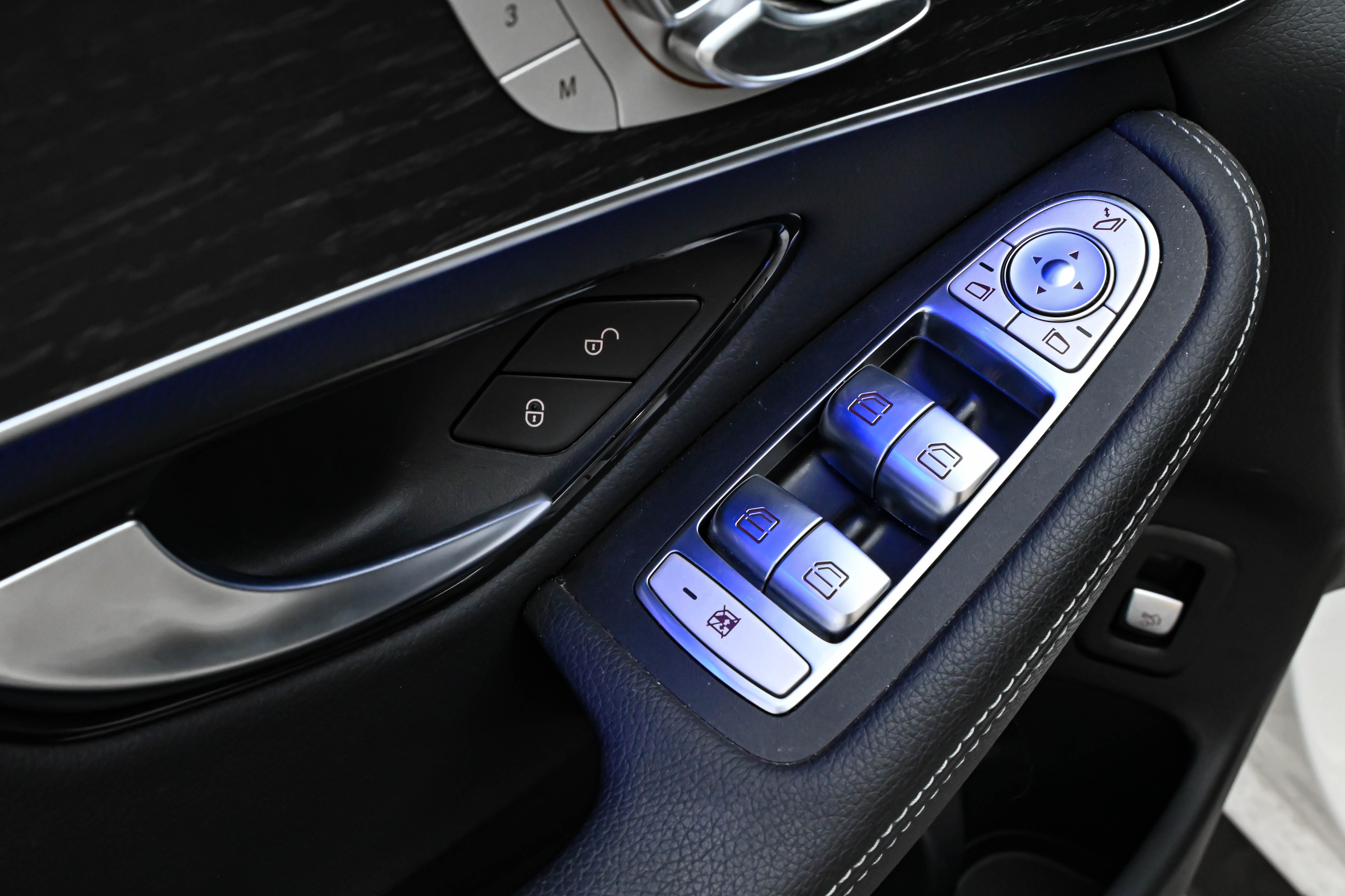 Mercedes-Benz GLC Coupe 2021 immagine di auto #15