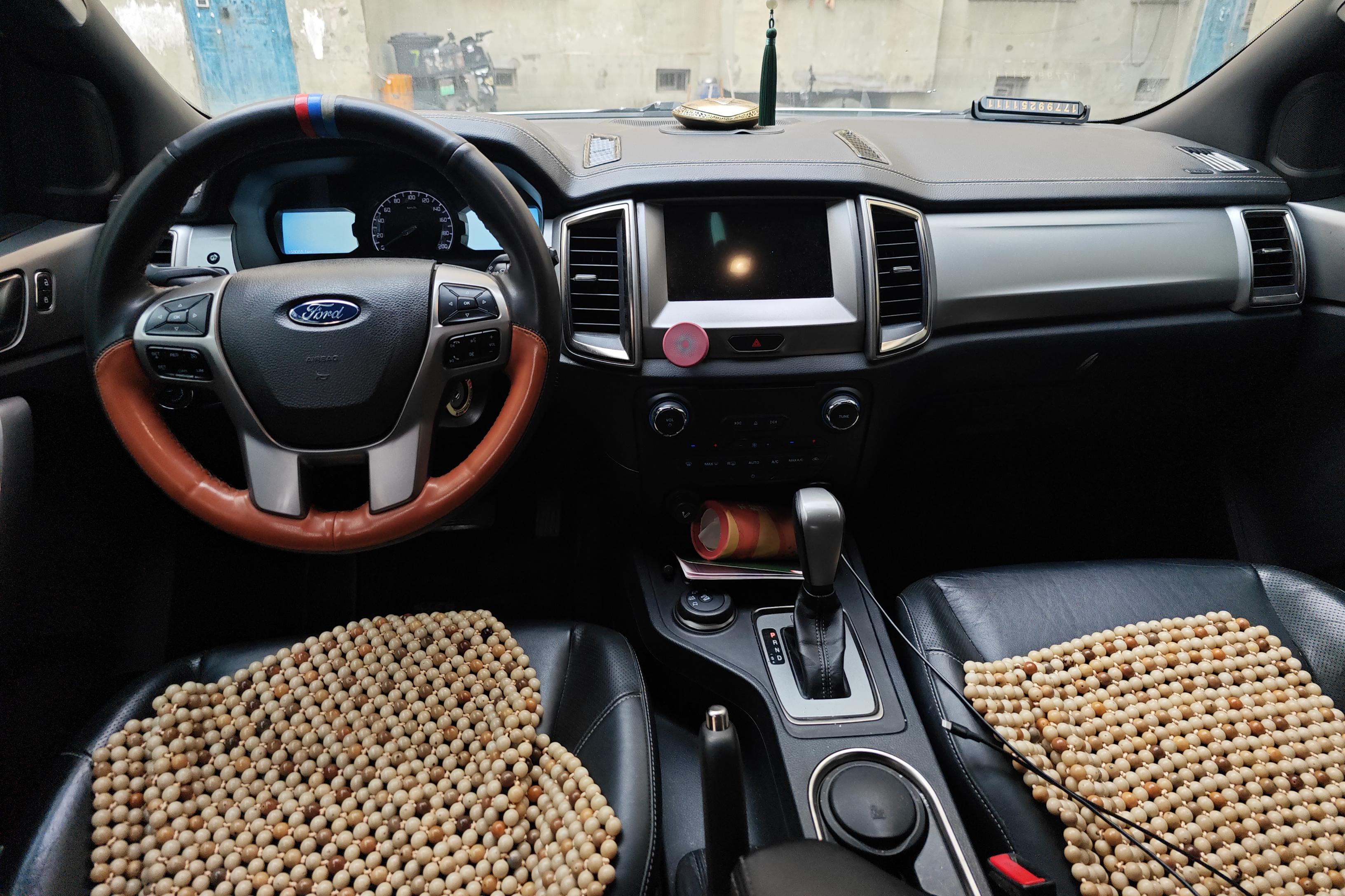 Ford Everest 2018 car image #15