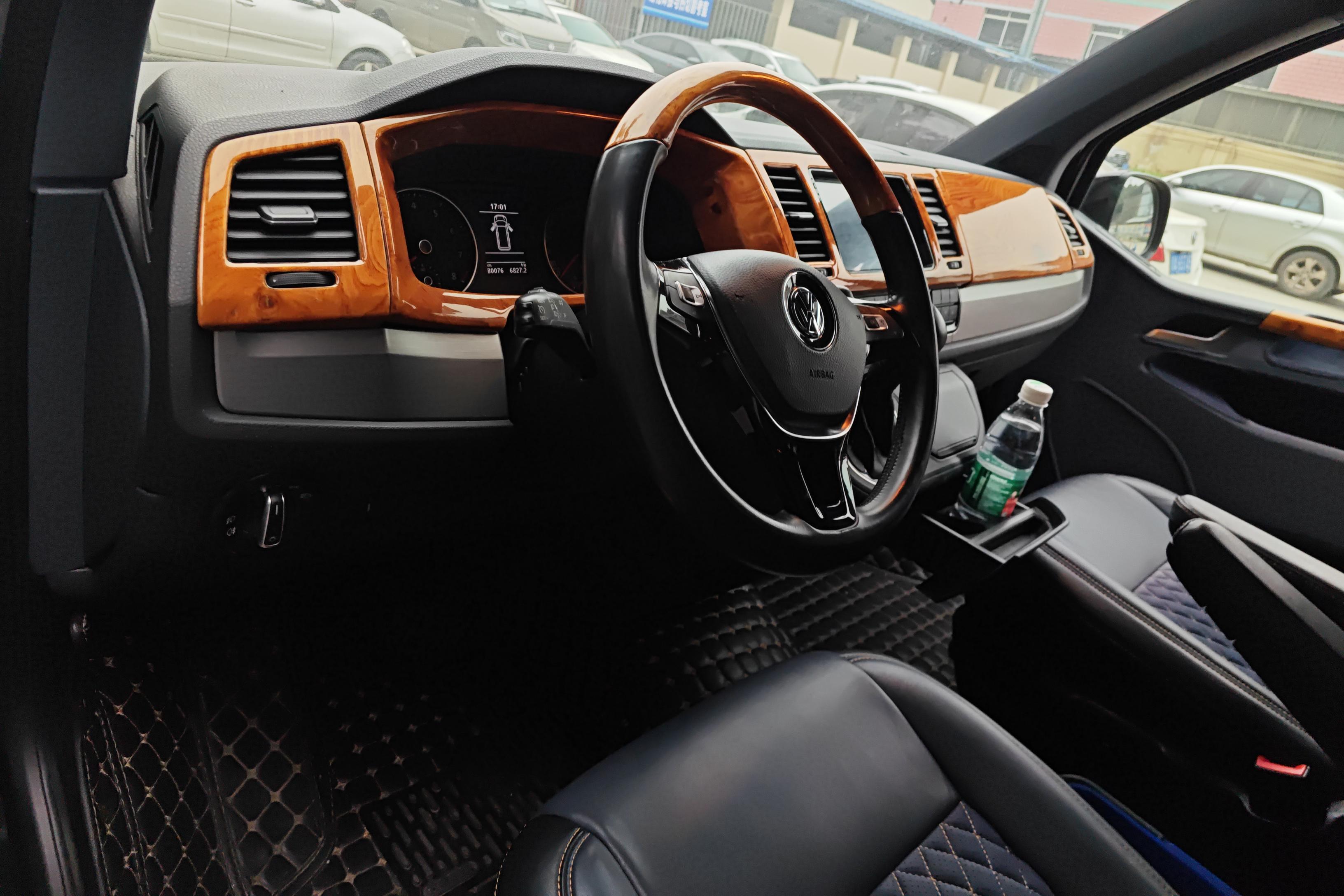 Volkswagen Caravelle 2019 car image #15