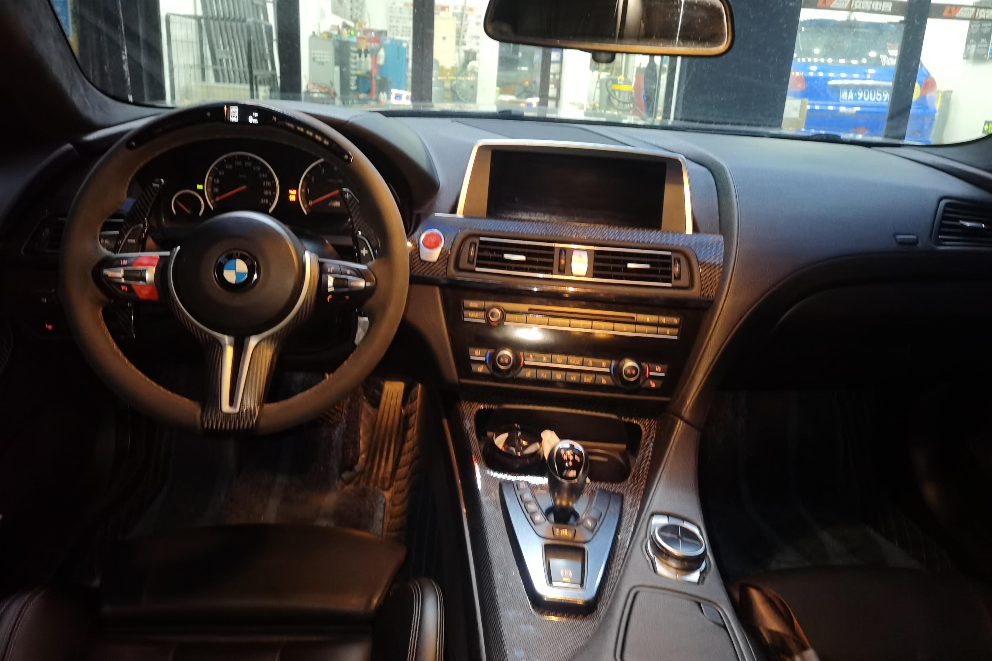 BMW M6 2014 изображение автомобиля #15