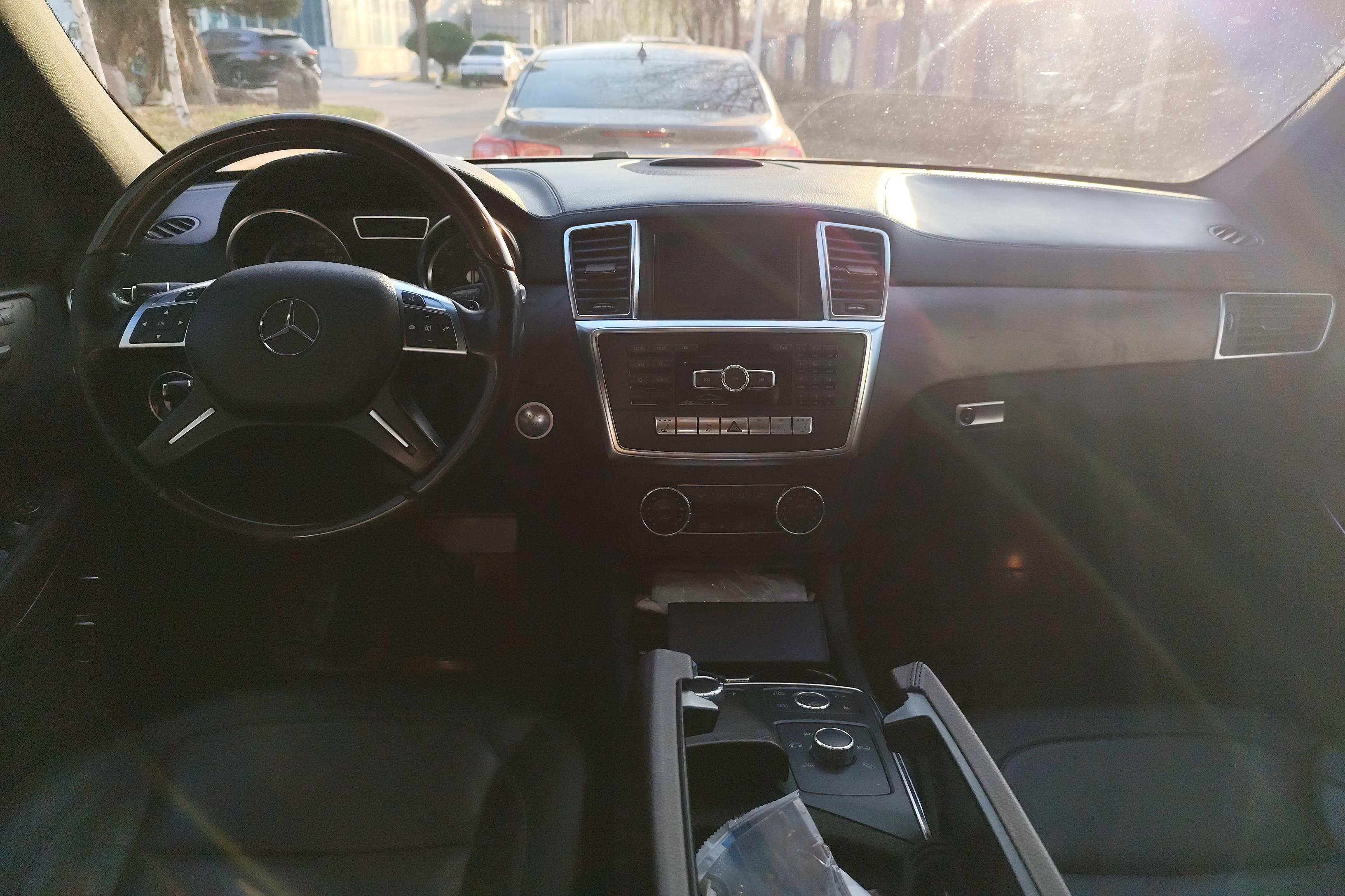 Mercedes-Benz GL Class 2015 #15 Mercedes-Benz GL Class 2015 car image #15