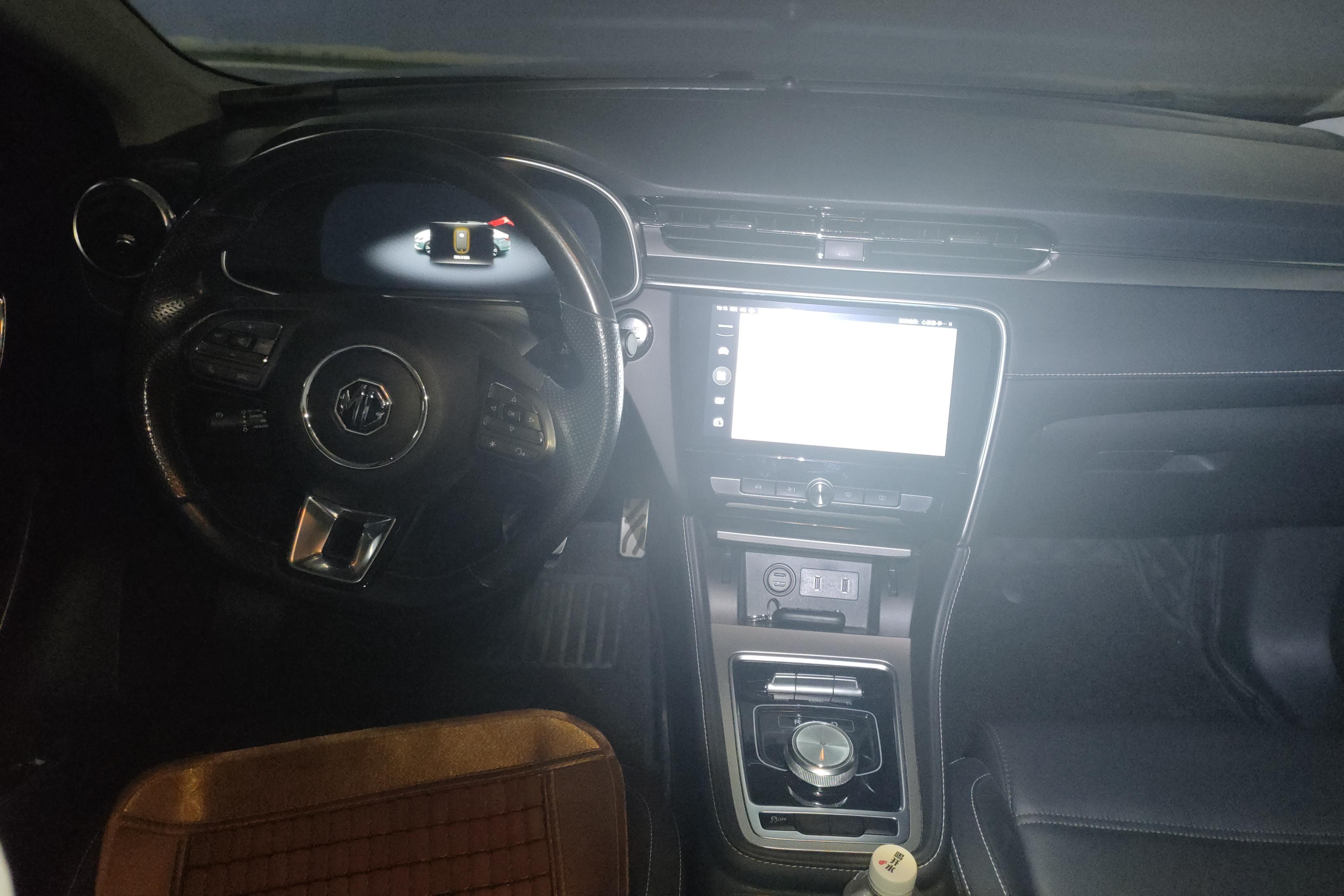 MG 6 New Energy 2019 car image #15