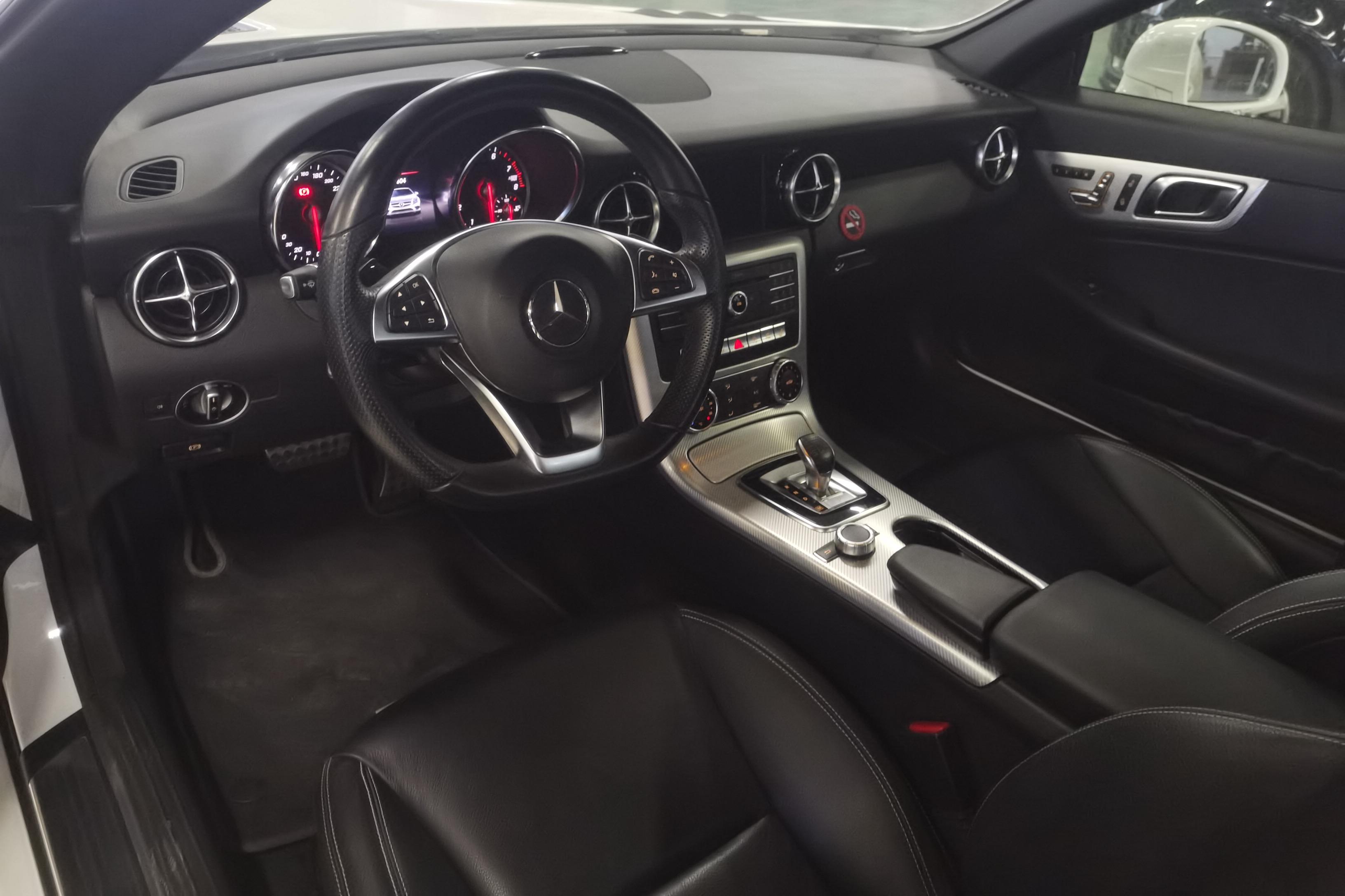 Mercedes-Benz SLC Class 2019 car image #15