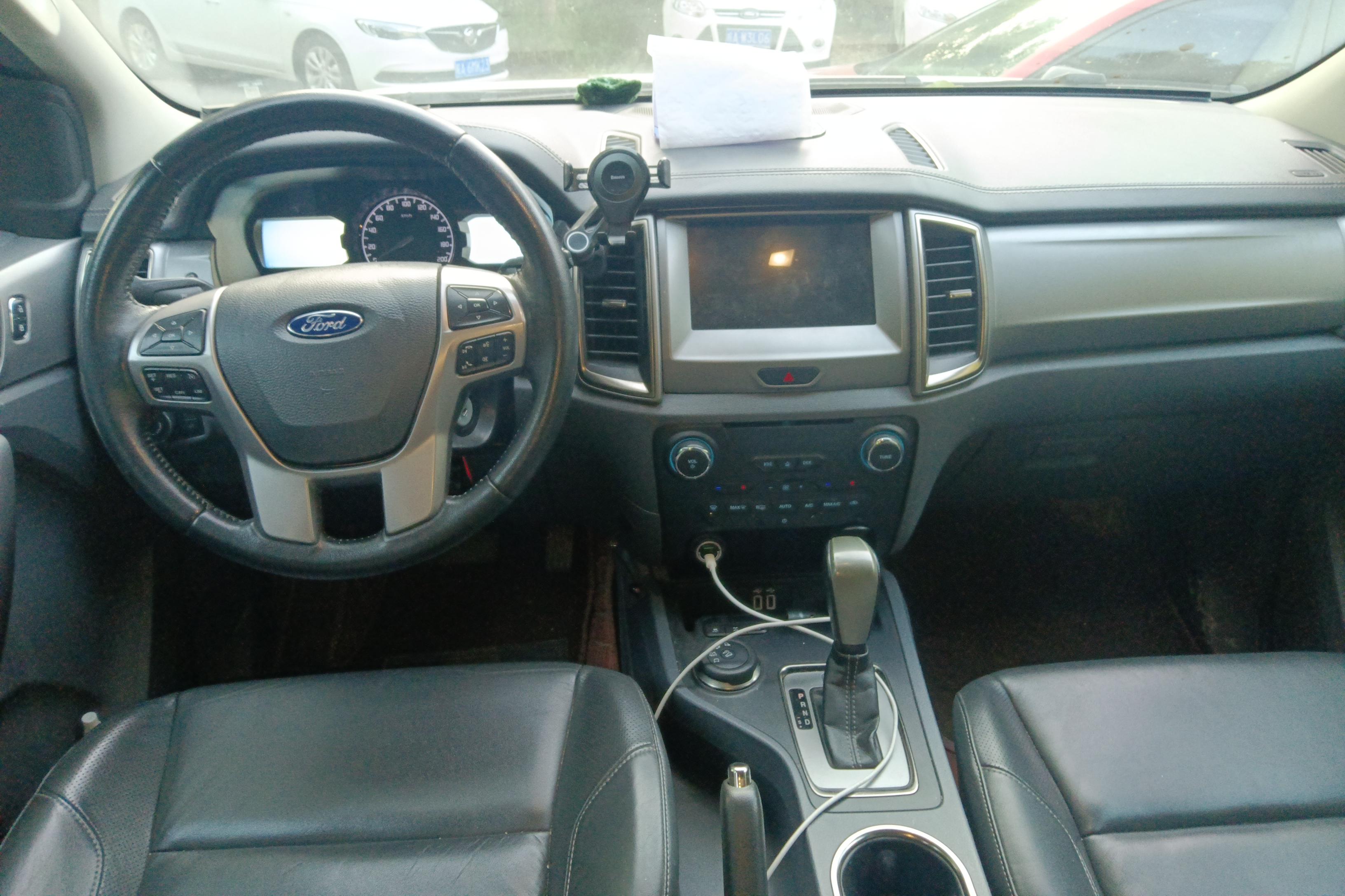 Ford Everest 2017 #15 Ford Everest 2017 صورة سيارة #15