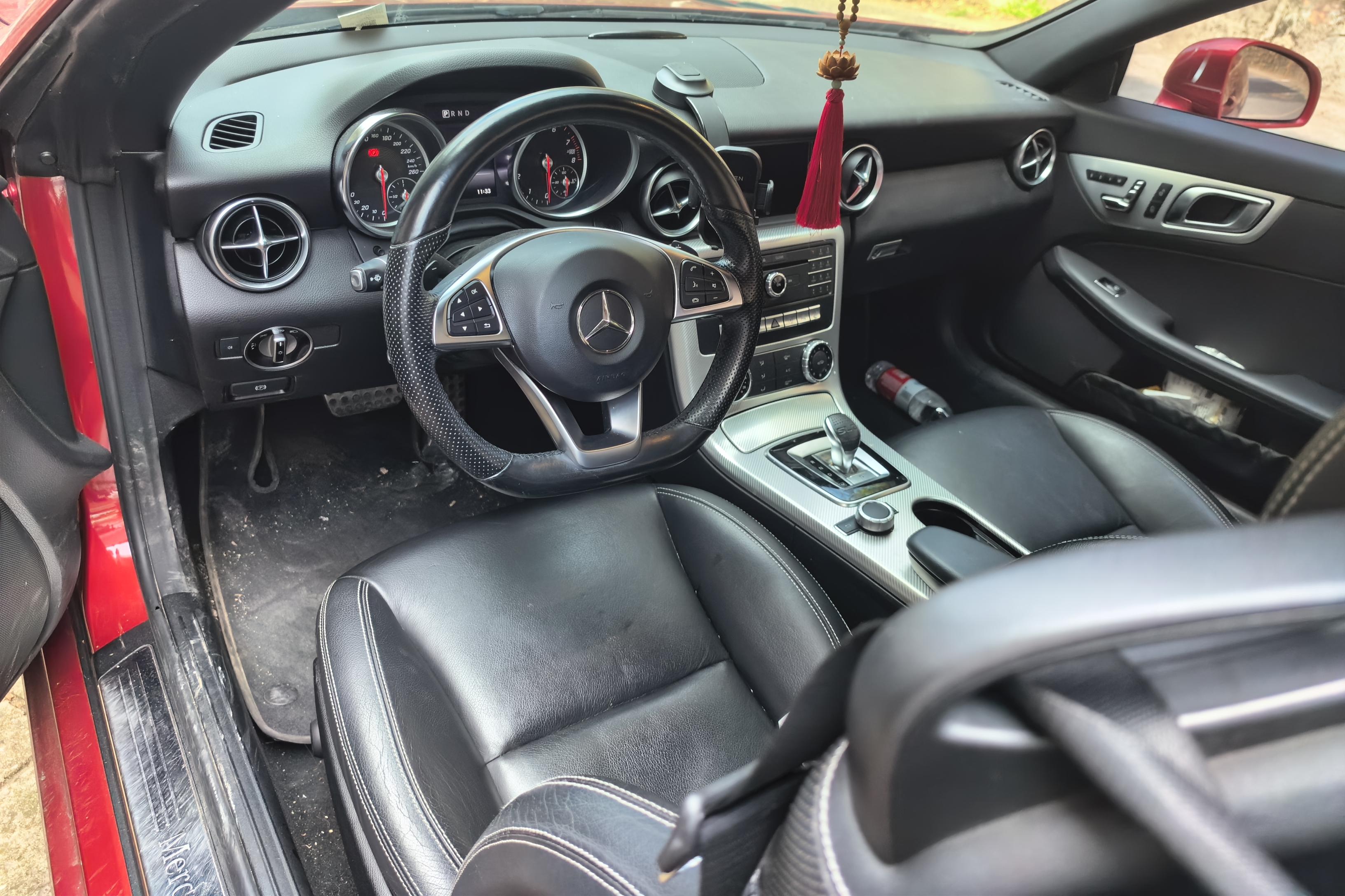 Mercedes-Benz SLC Class 2018 car image #15