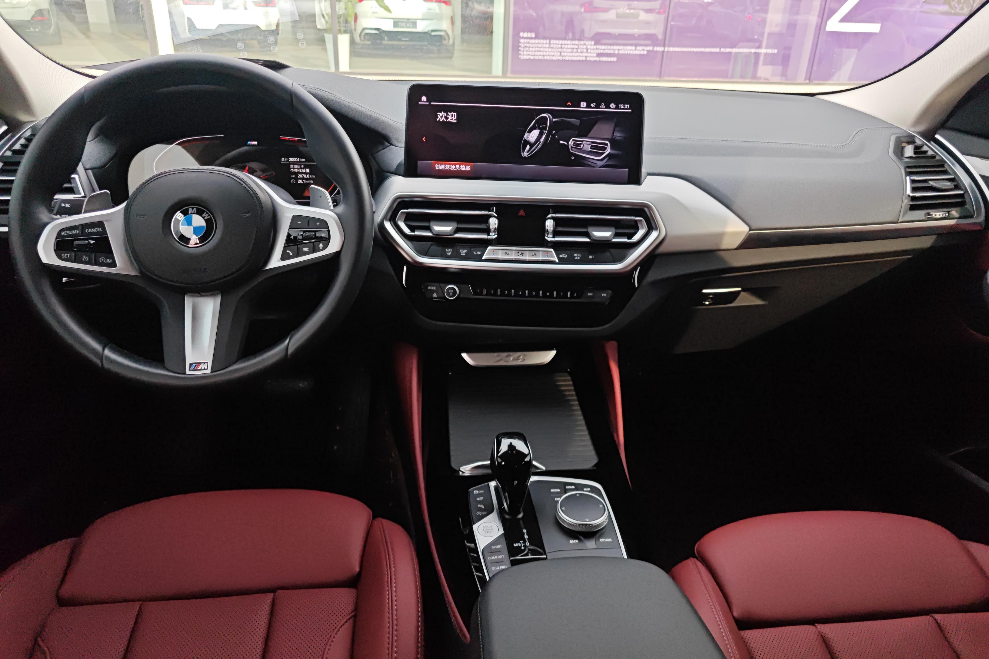BMW X4 M40i 2023 #15 BMW X4 M40i 2023 car image #15