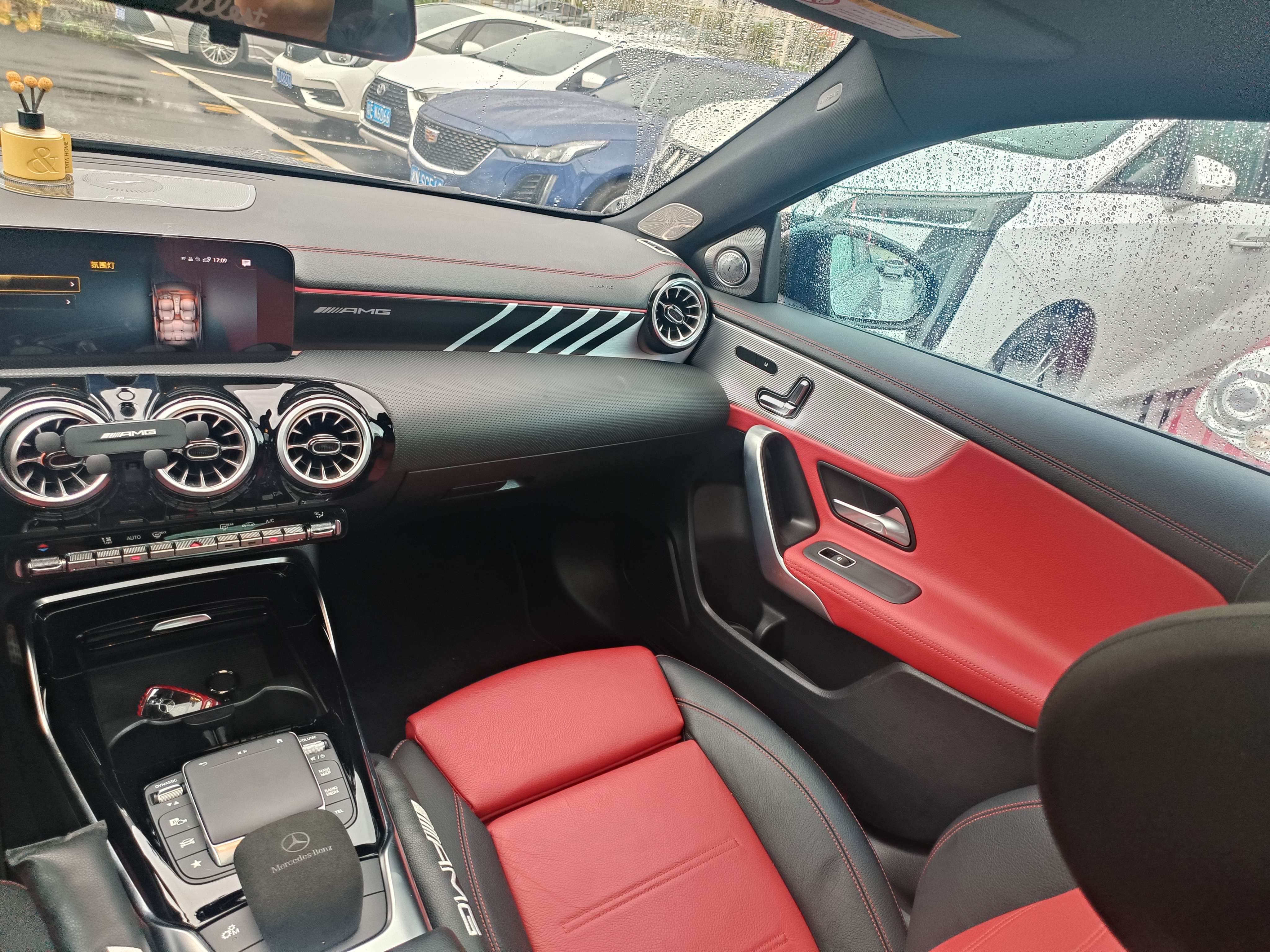 Mercedes-Benz A AMG 2022 image de voiture #15