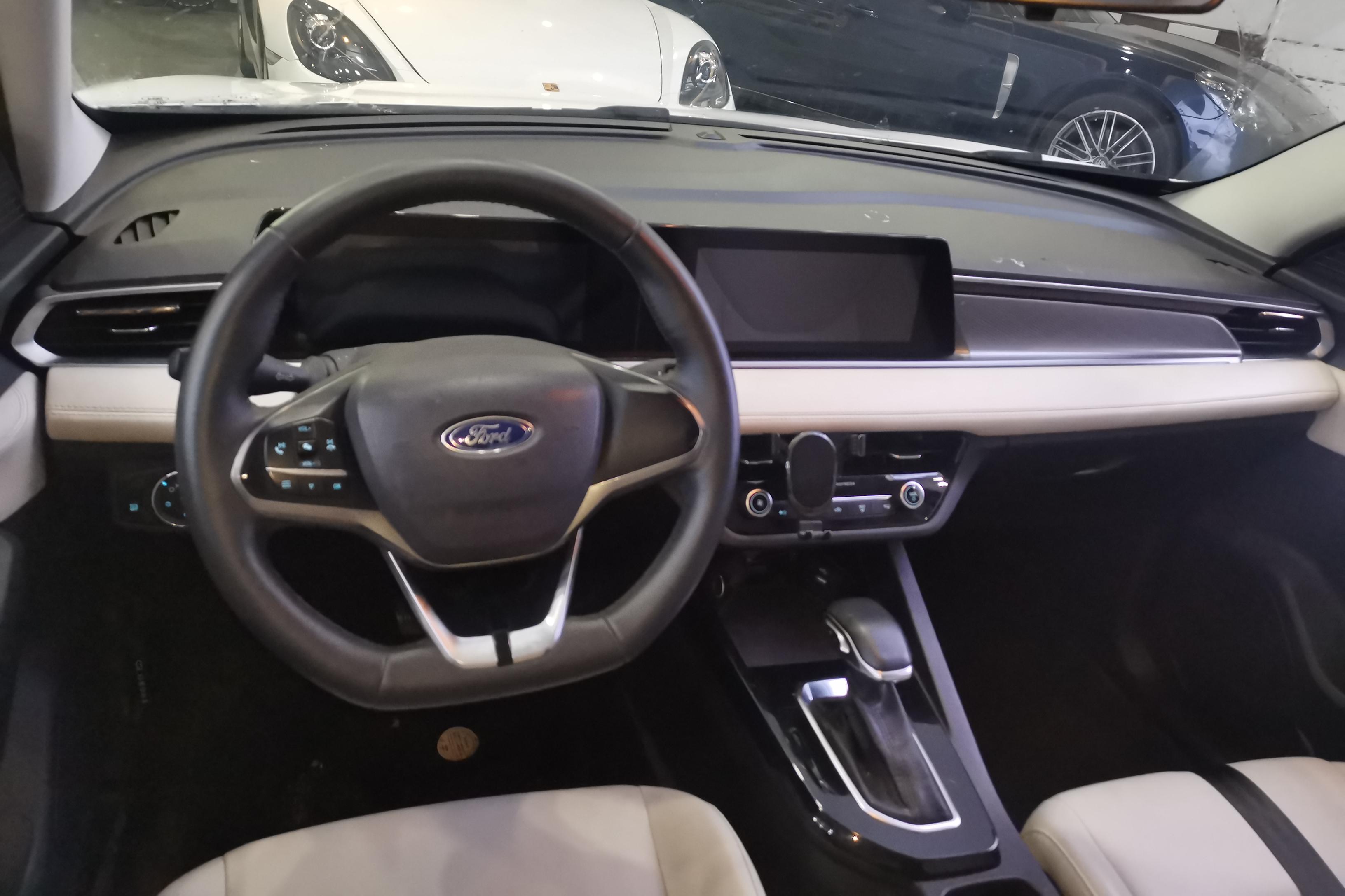 Ford Escort 2021 #15 Ford Escort 2021 car image #15