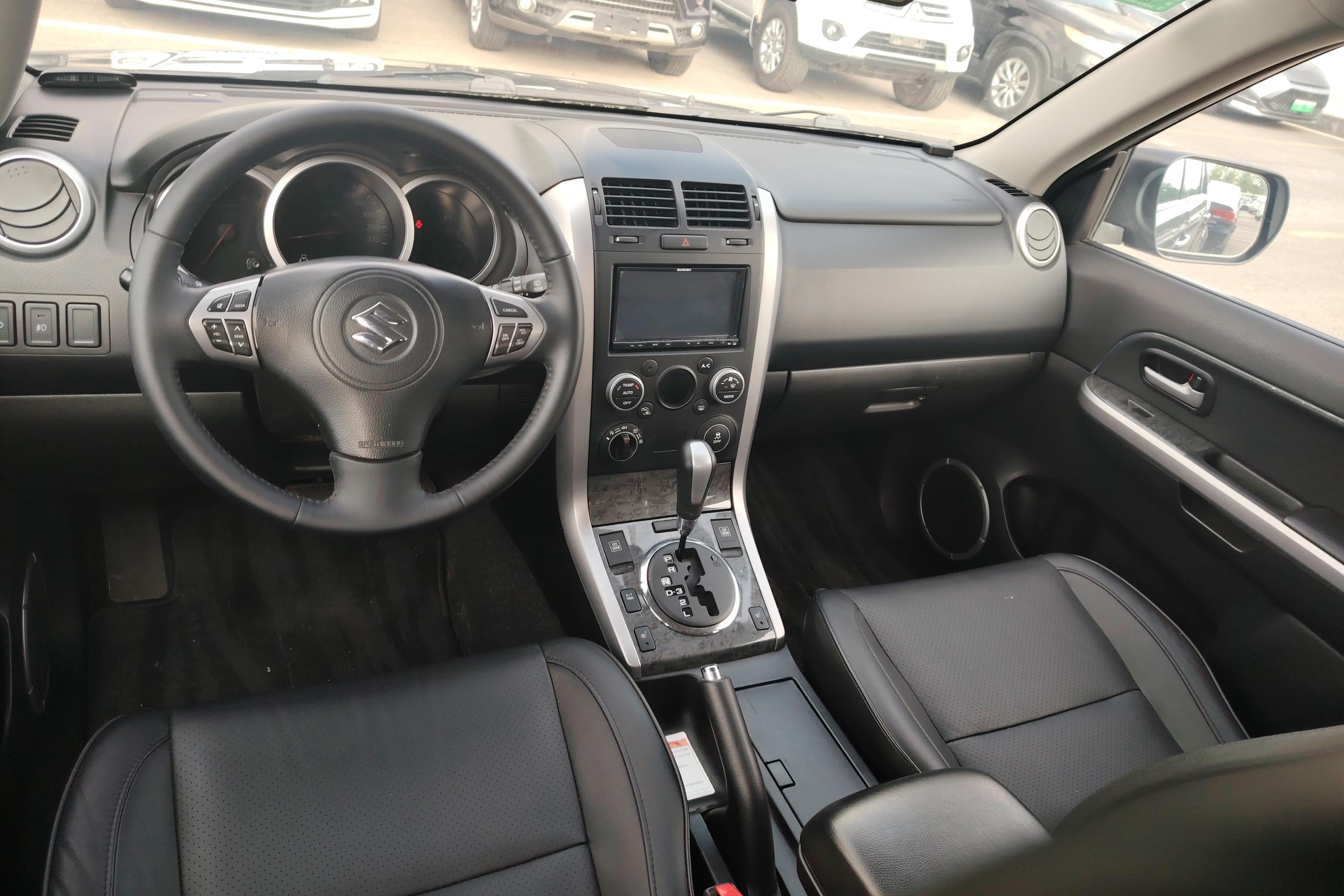 铃木 超级维特拉 2015 汽车图片 #15