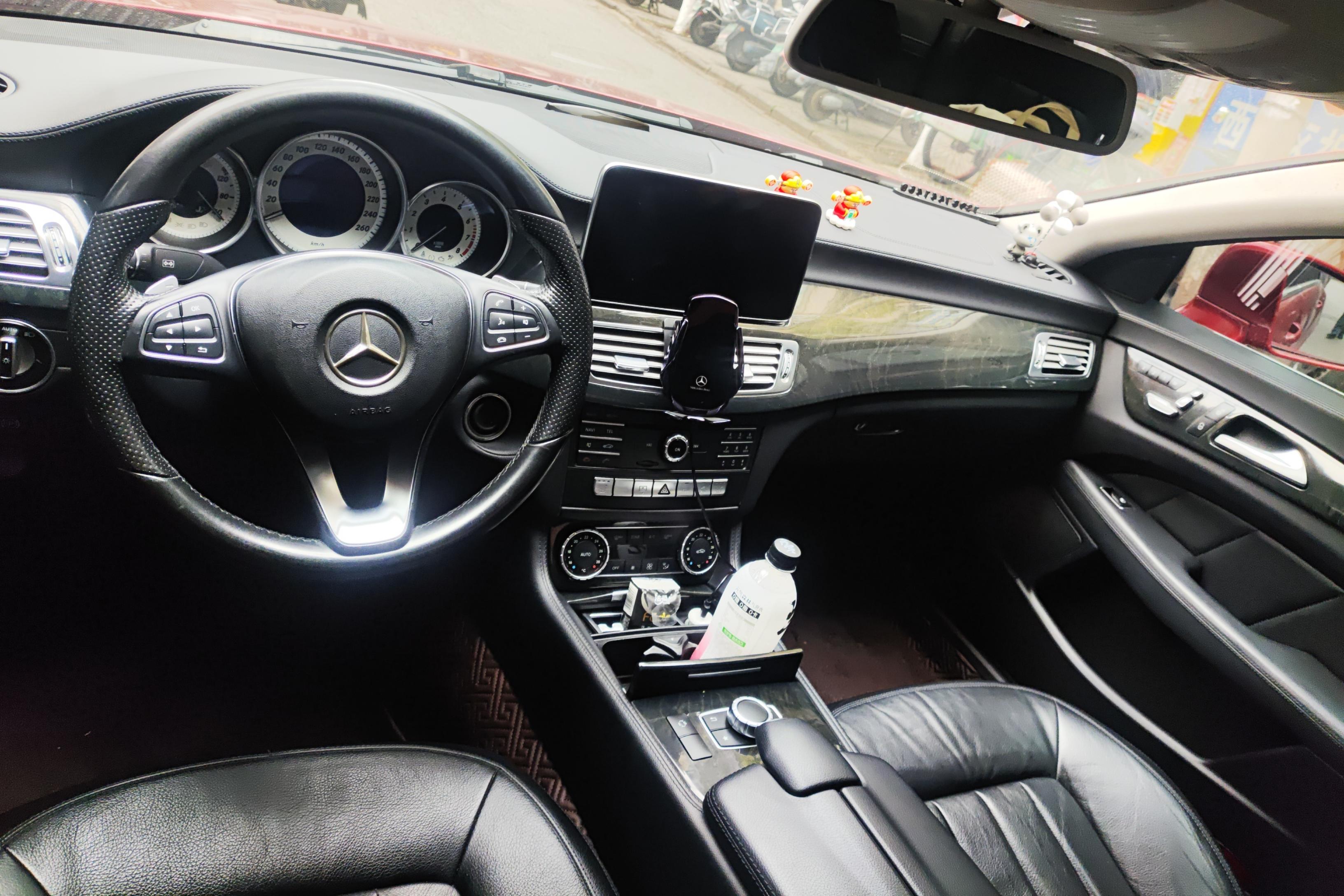 Mercedes-Benz CLS Class 2016 car image #15