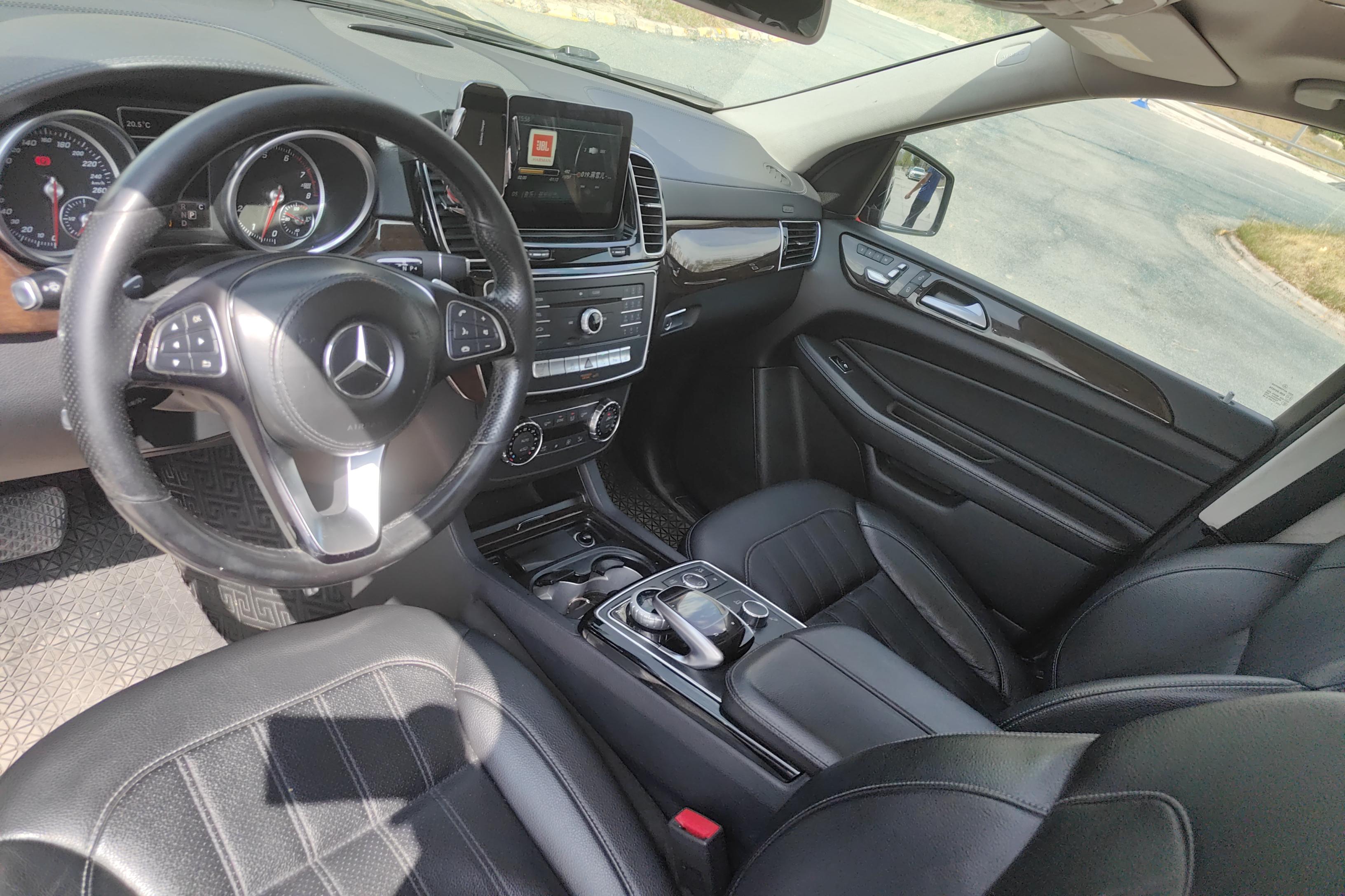 Mercedes-Benz GLS AMG 2017 car image #15