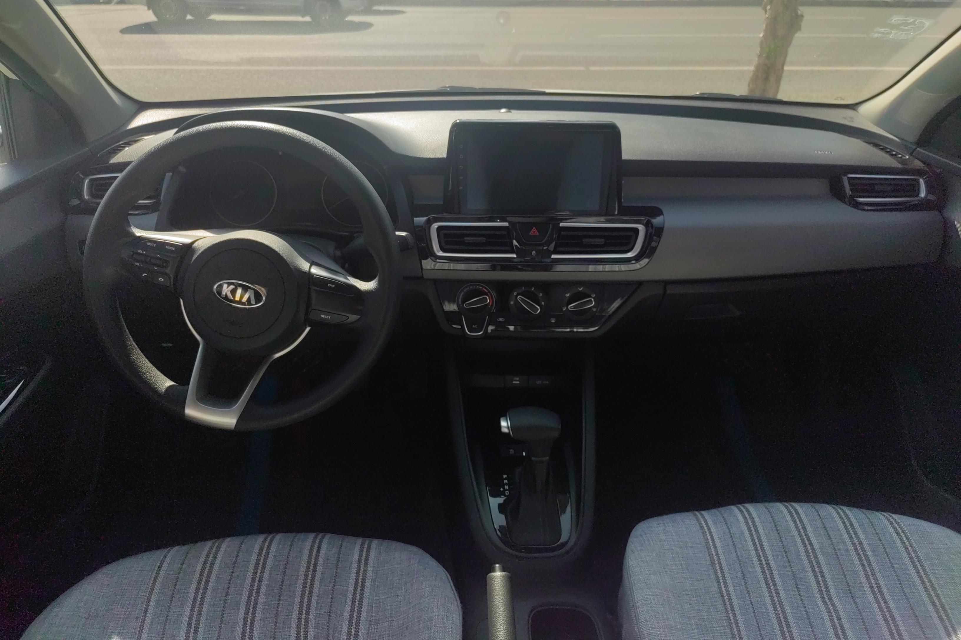 Kia Forte 2021 immagine di auto #15