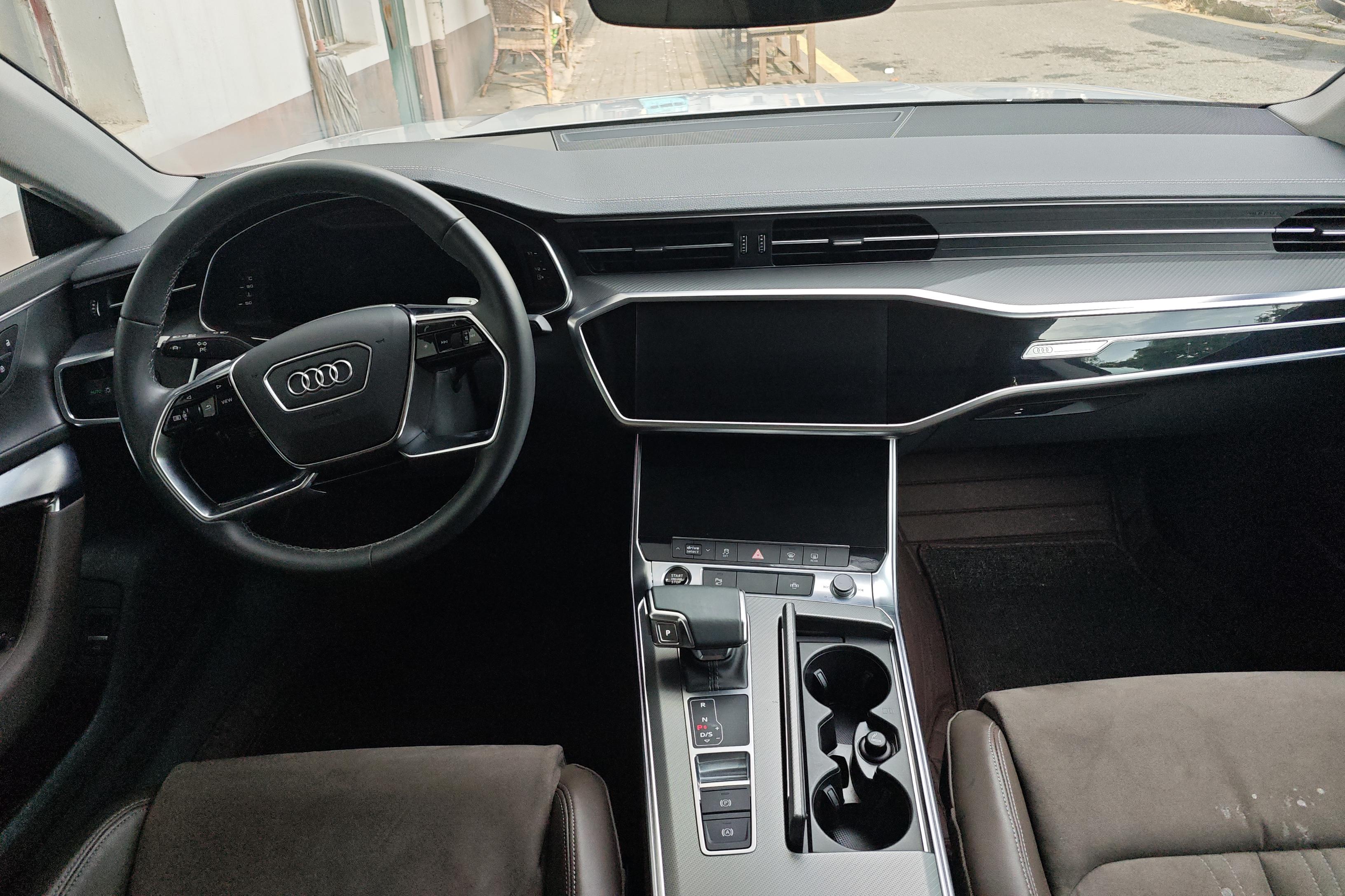 Audi A7L 2023 immagine di auto #15