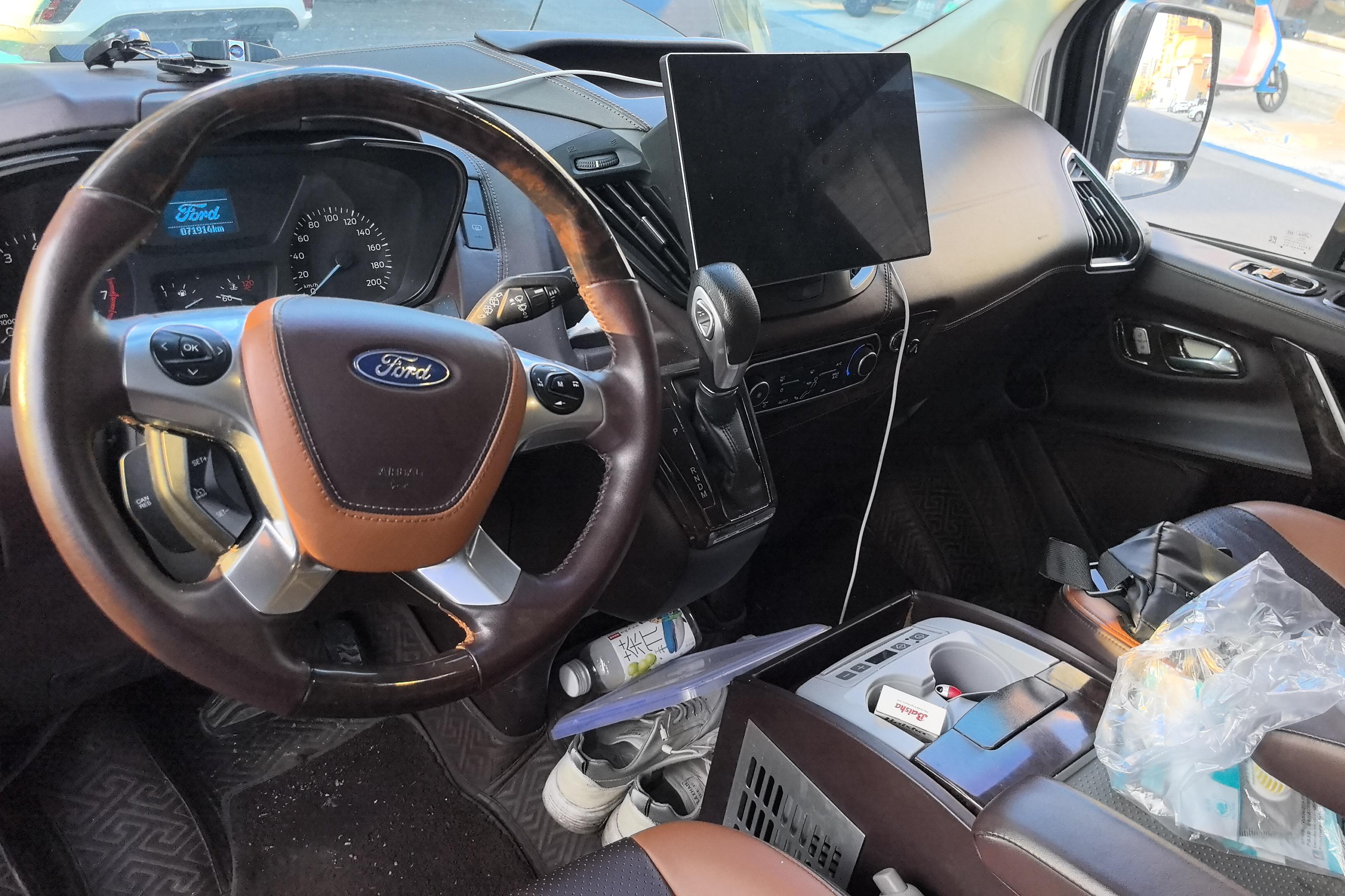 Ford Tourneo 2017 car image #15