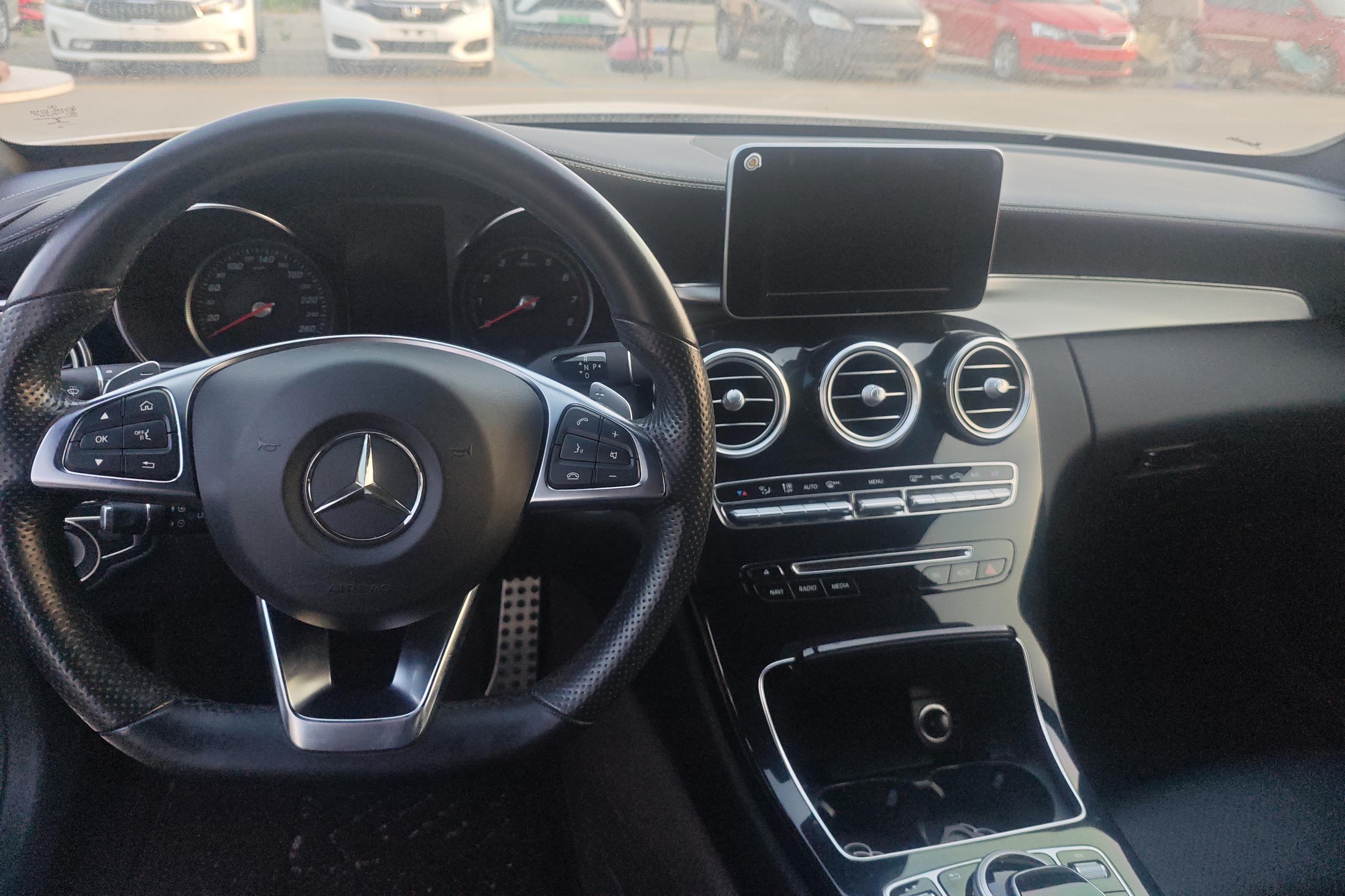 Mercedes-Benz C Class (Imported) 2017 #15 Mercedes-Benz C Class (Imported) 2017 car image #15