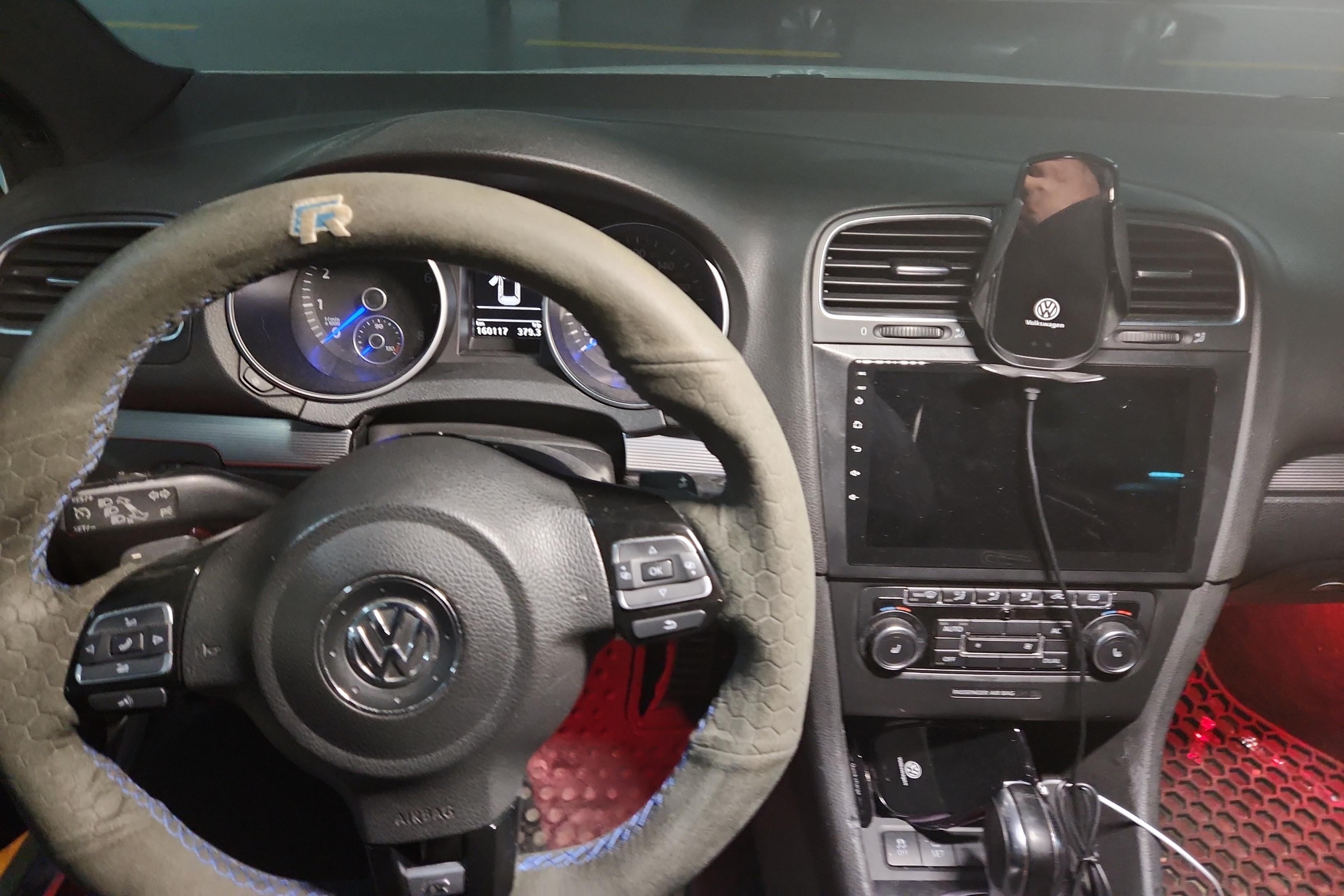 Volkswagen Gol 2012 car image #15