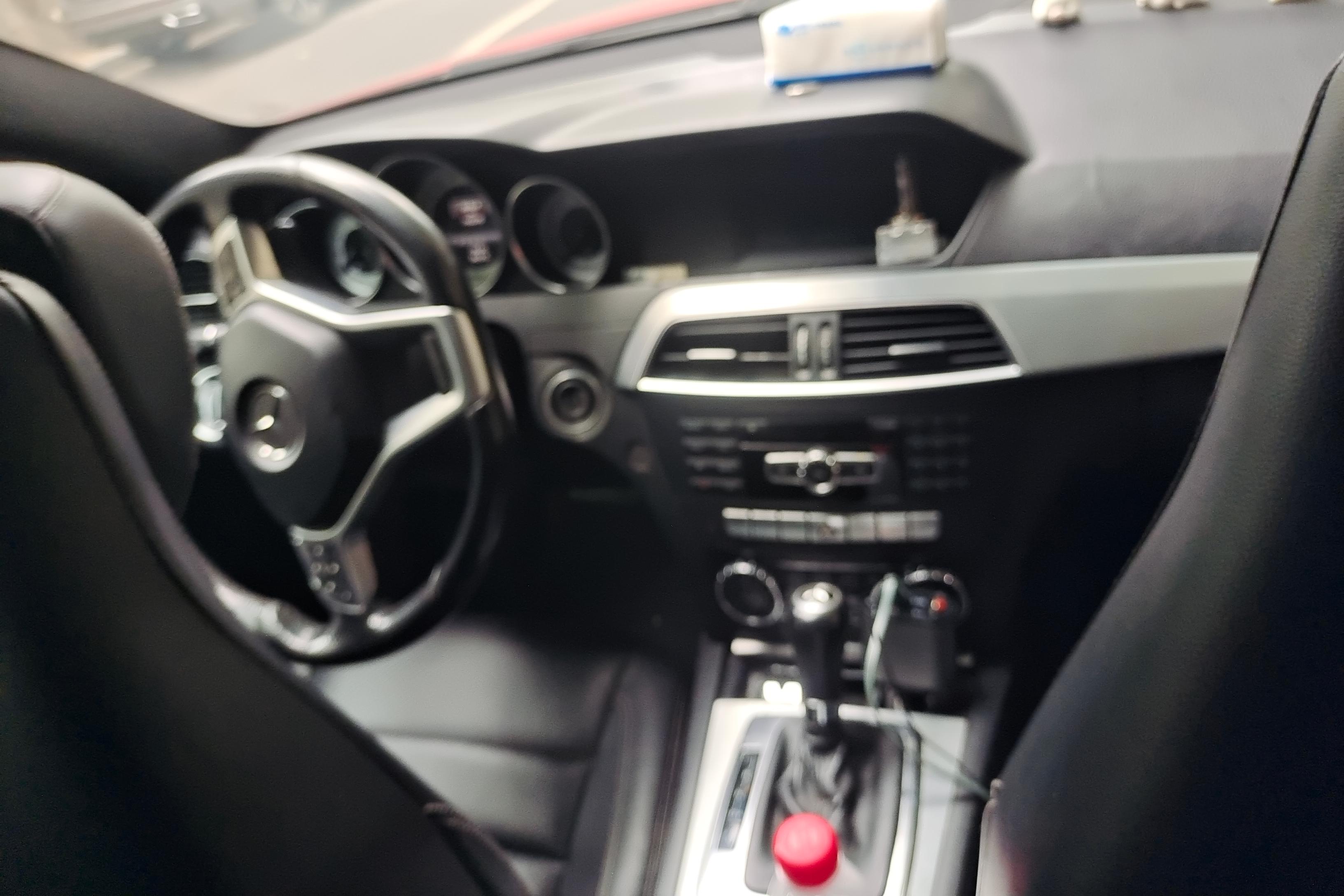 Mercedes-Benz C Class (Imported) 2014 #15 Mercedes-Benz C Class (Imported) 2014 car image #15