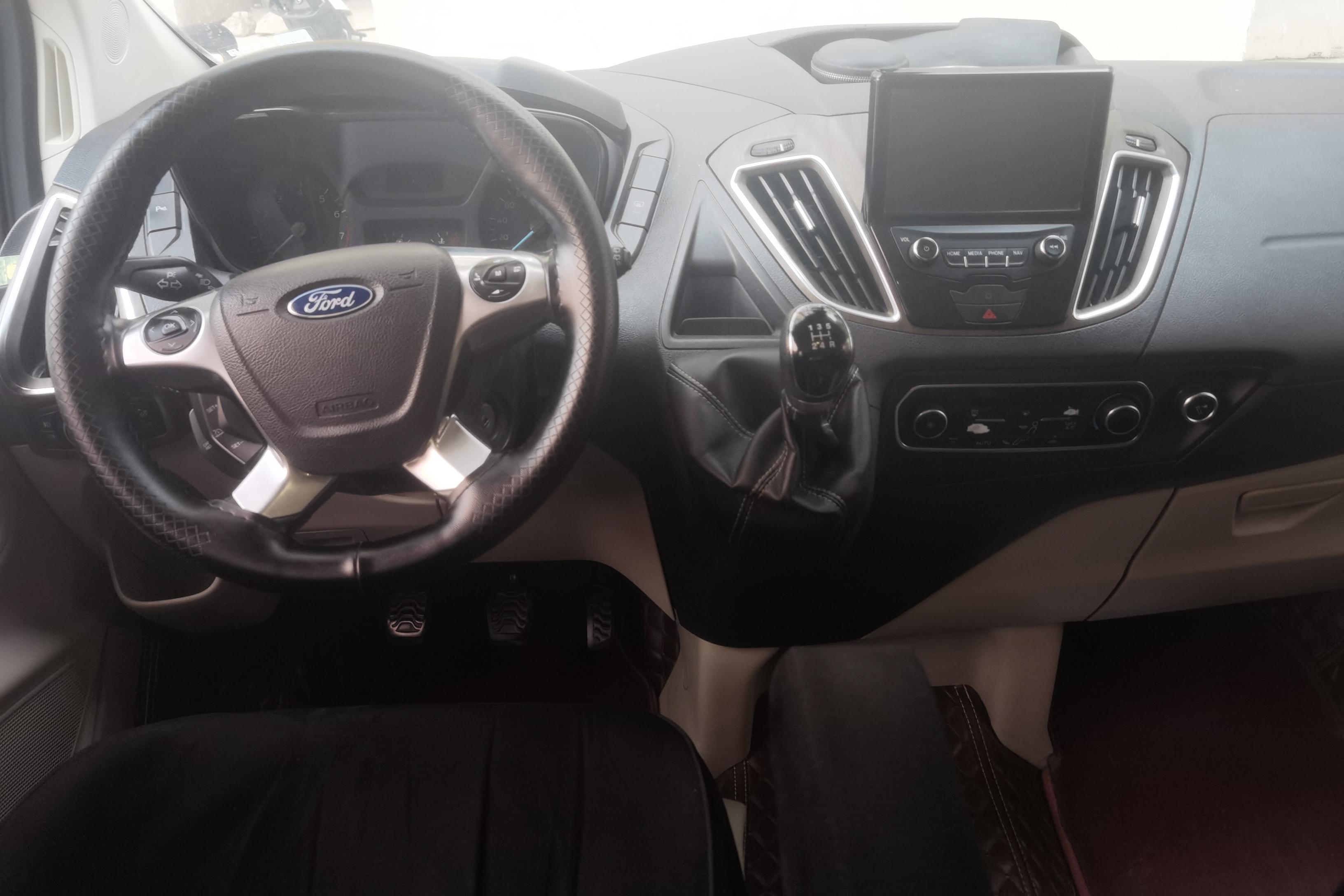 Ford Tourneo 2017 #15 Ford Tourneo 2017 car image #15