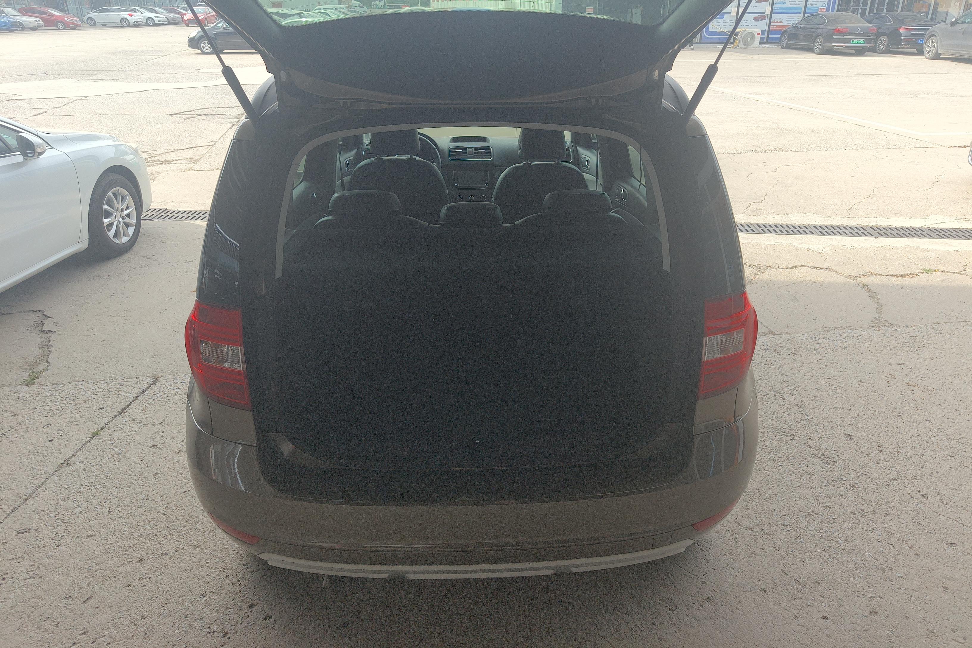 Skoda Yeti 2016 car image #15