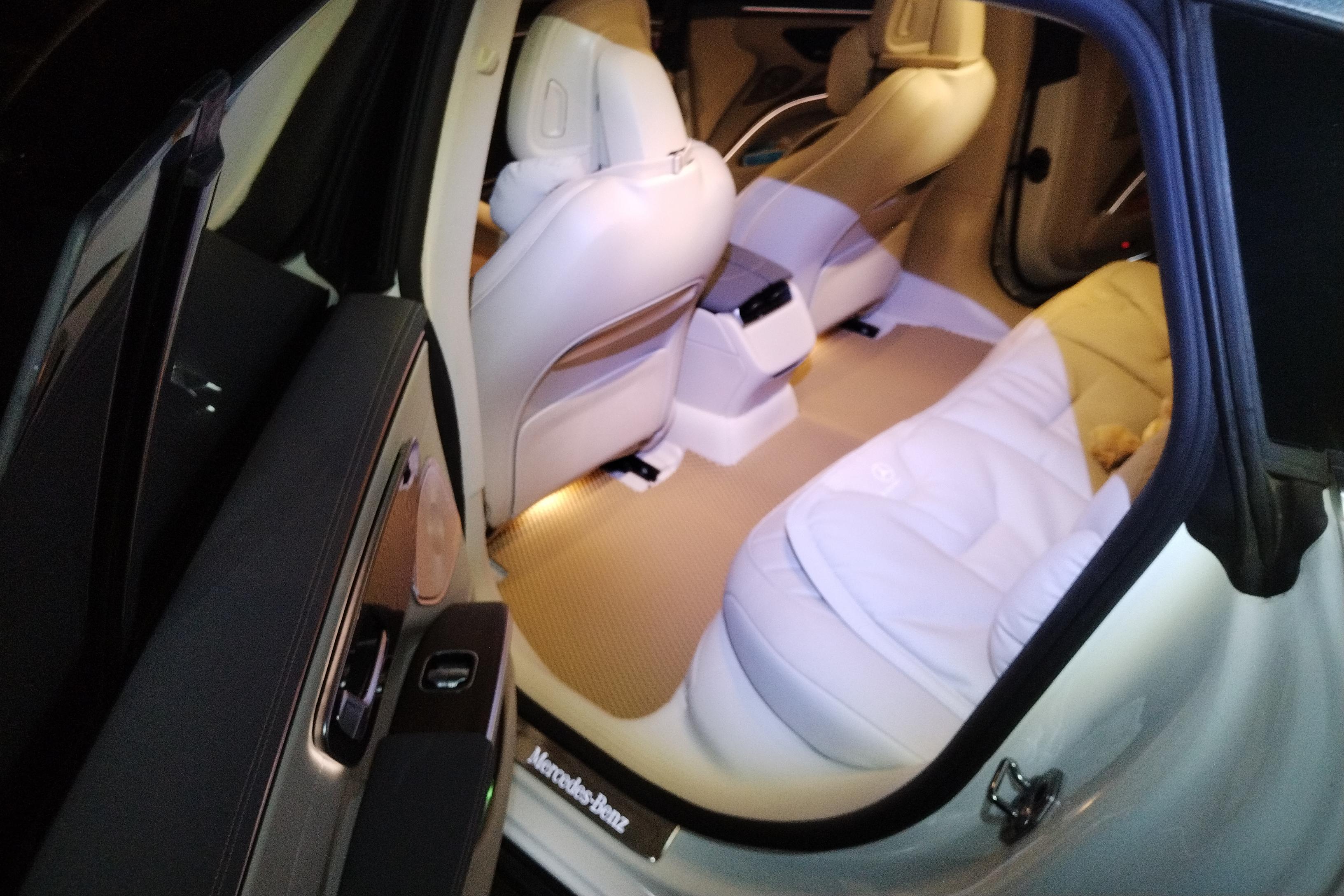 Mercedes-Benz EQS SUV 2022 car image #15