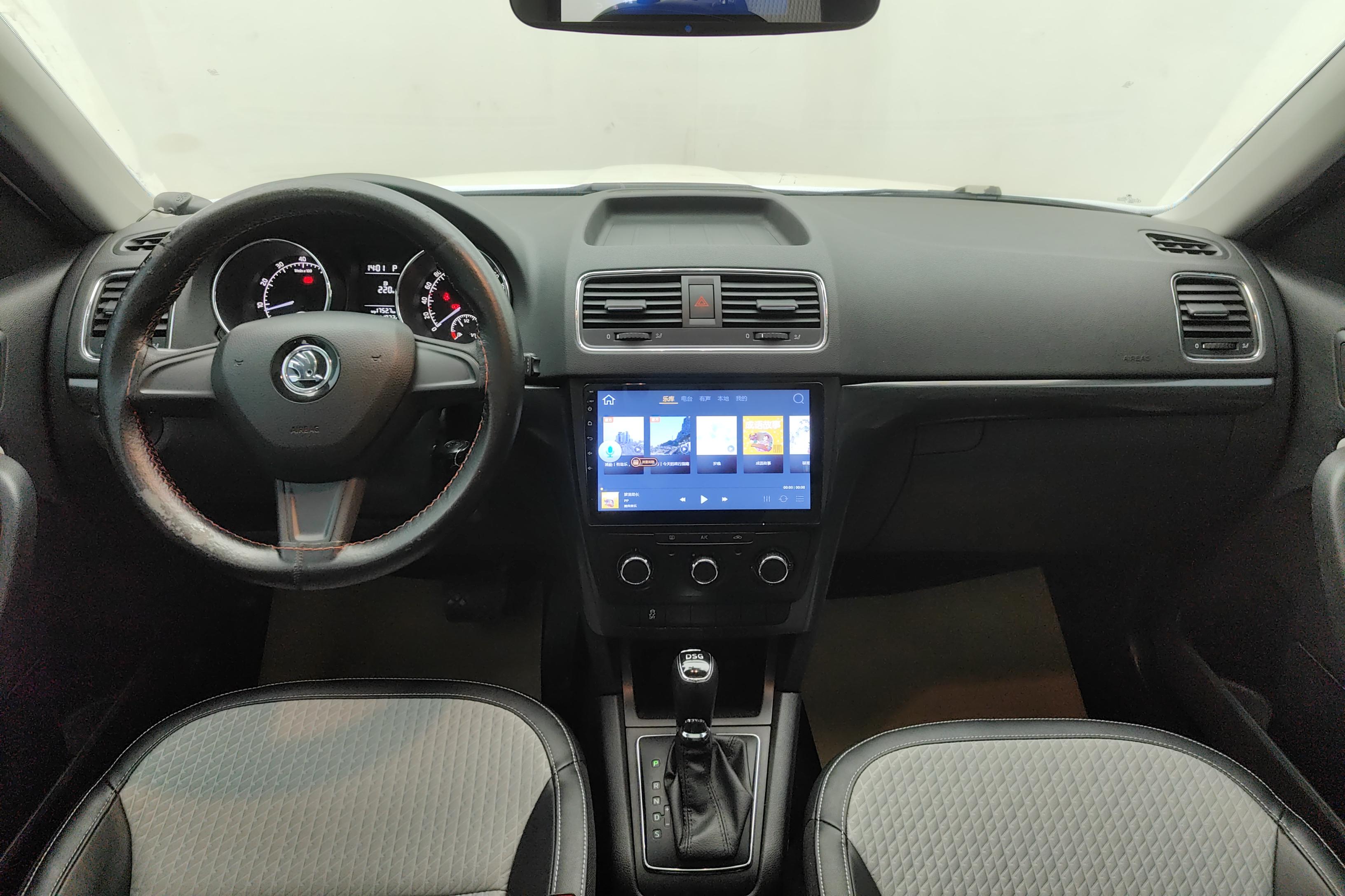 Skoda Yeti 2016 car image #15