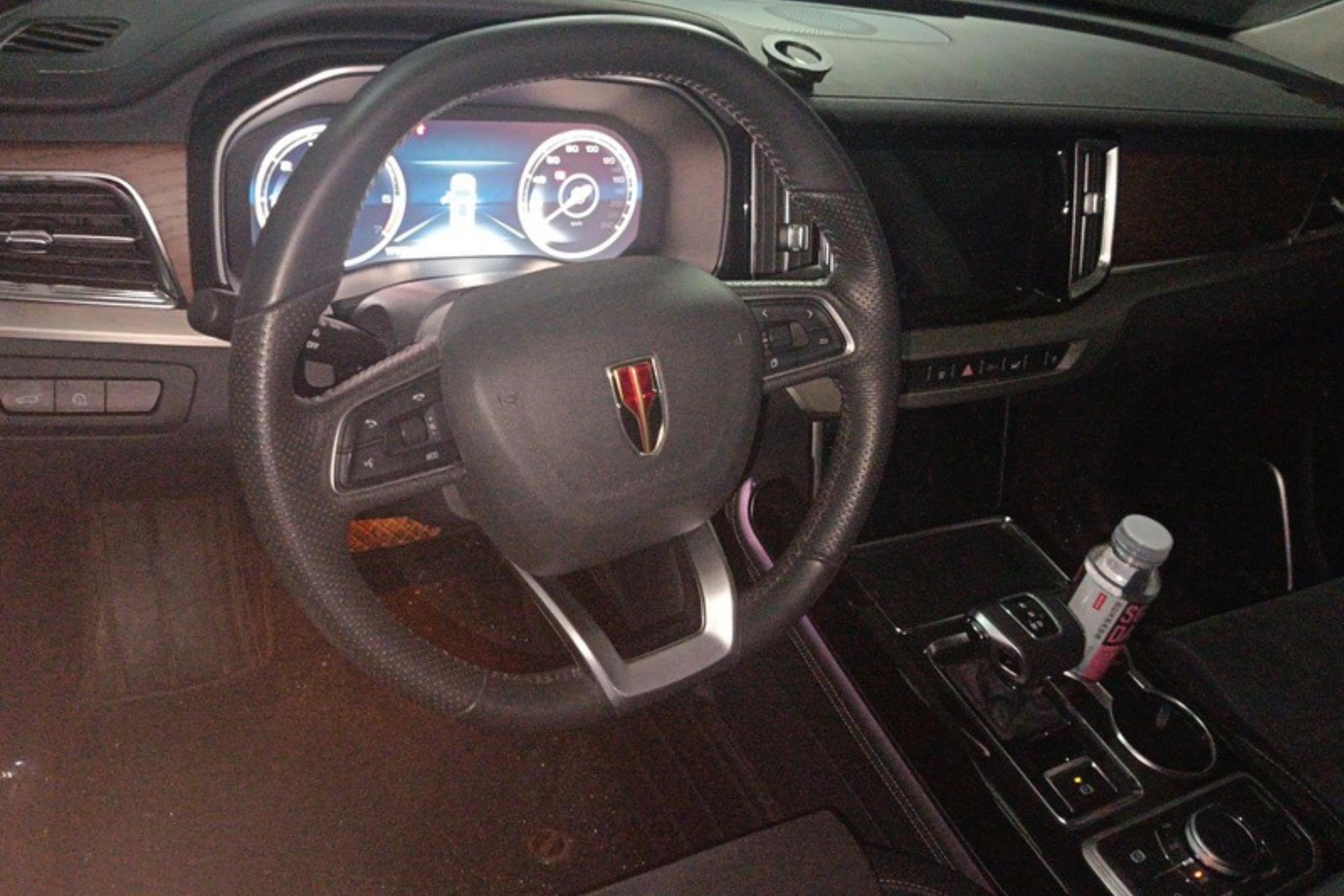 HongQi HS7 2023 car image #15