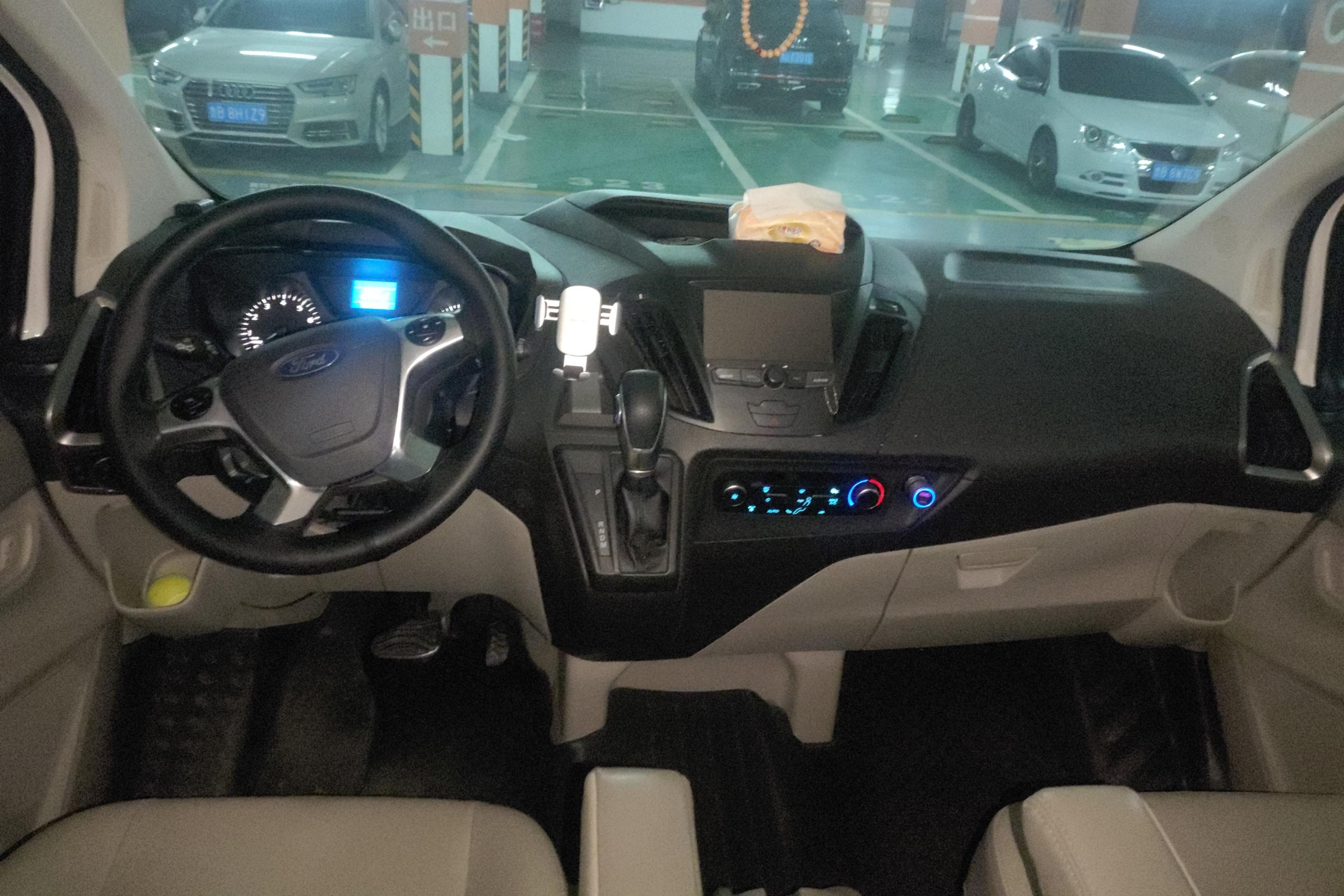 Ford Tourneo 2017 #15 Ford Tourneo 2017 car image #15