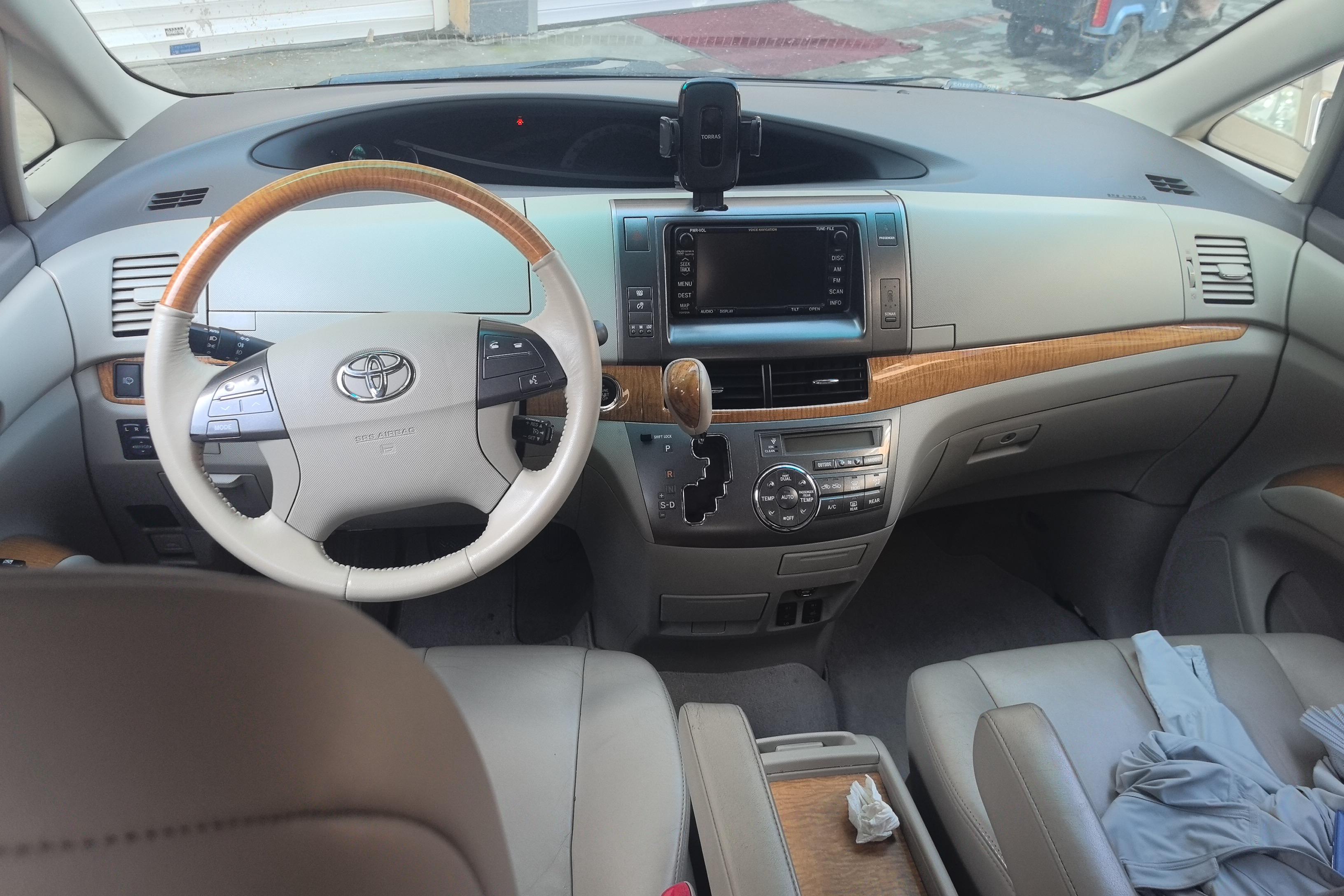 Toyota Previa 2012 car image #15