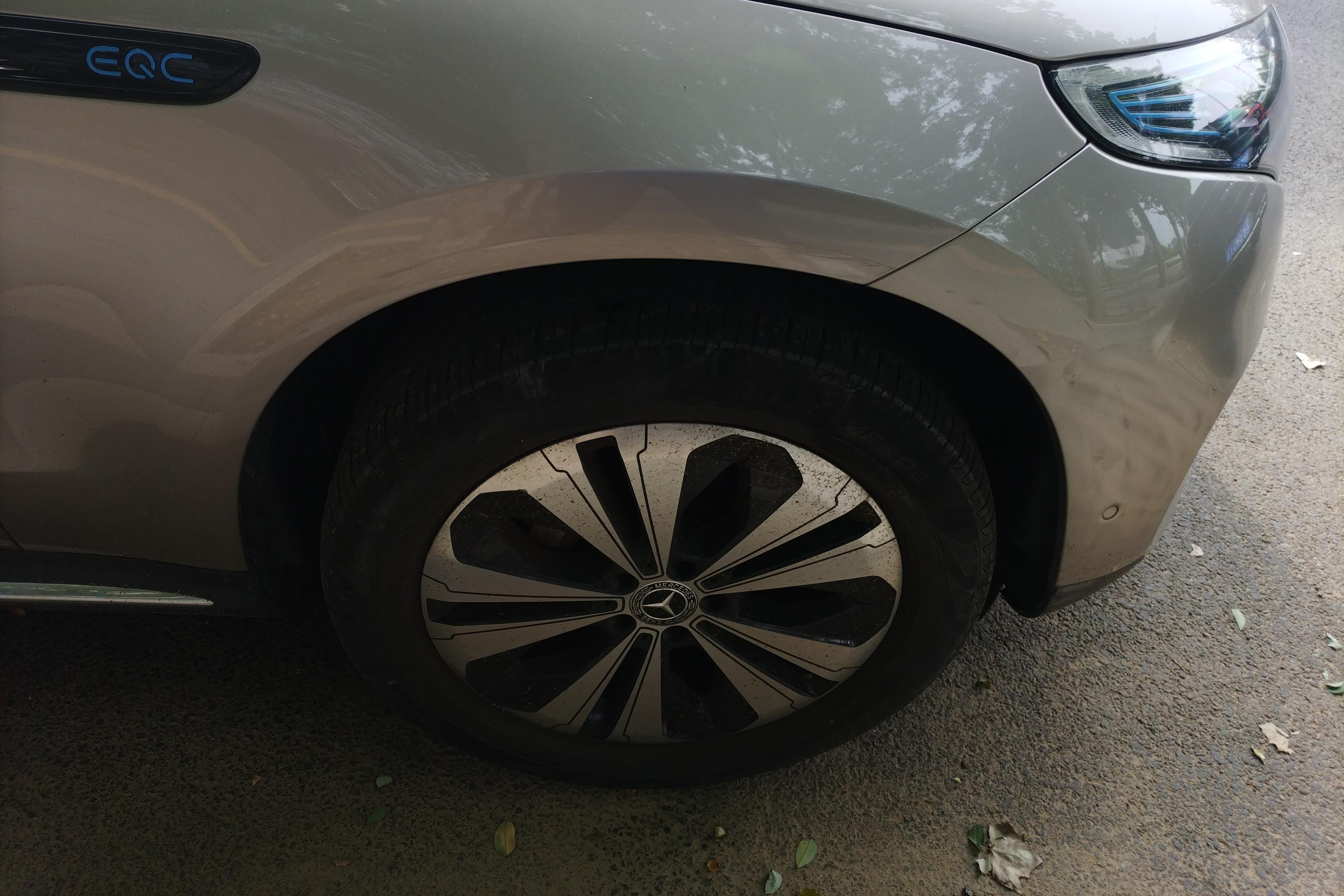 Mercedes-Benz EQC Class 2021 car image #15