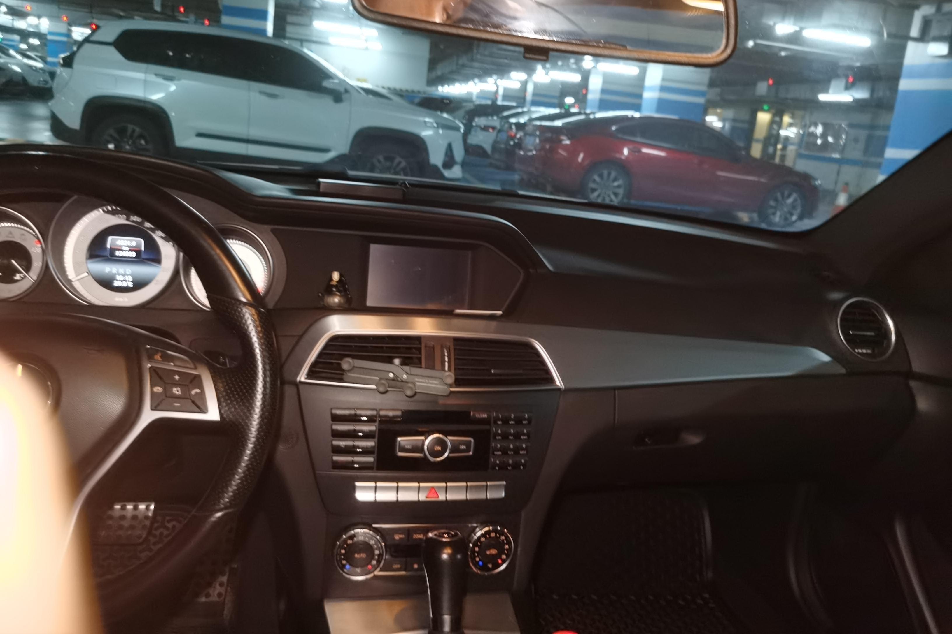 Mercedes-Benz C Class (Imported) 2014 #15 Mercedes-Benz C Class (Imported) 2014 car image #15